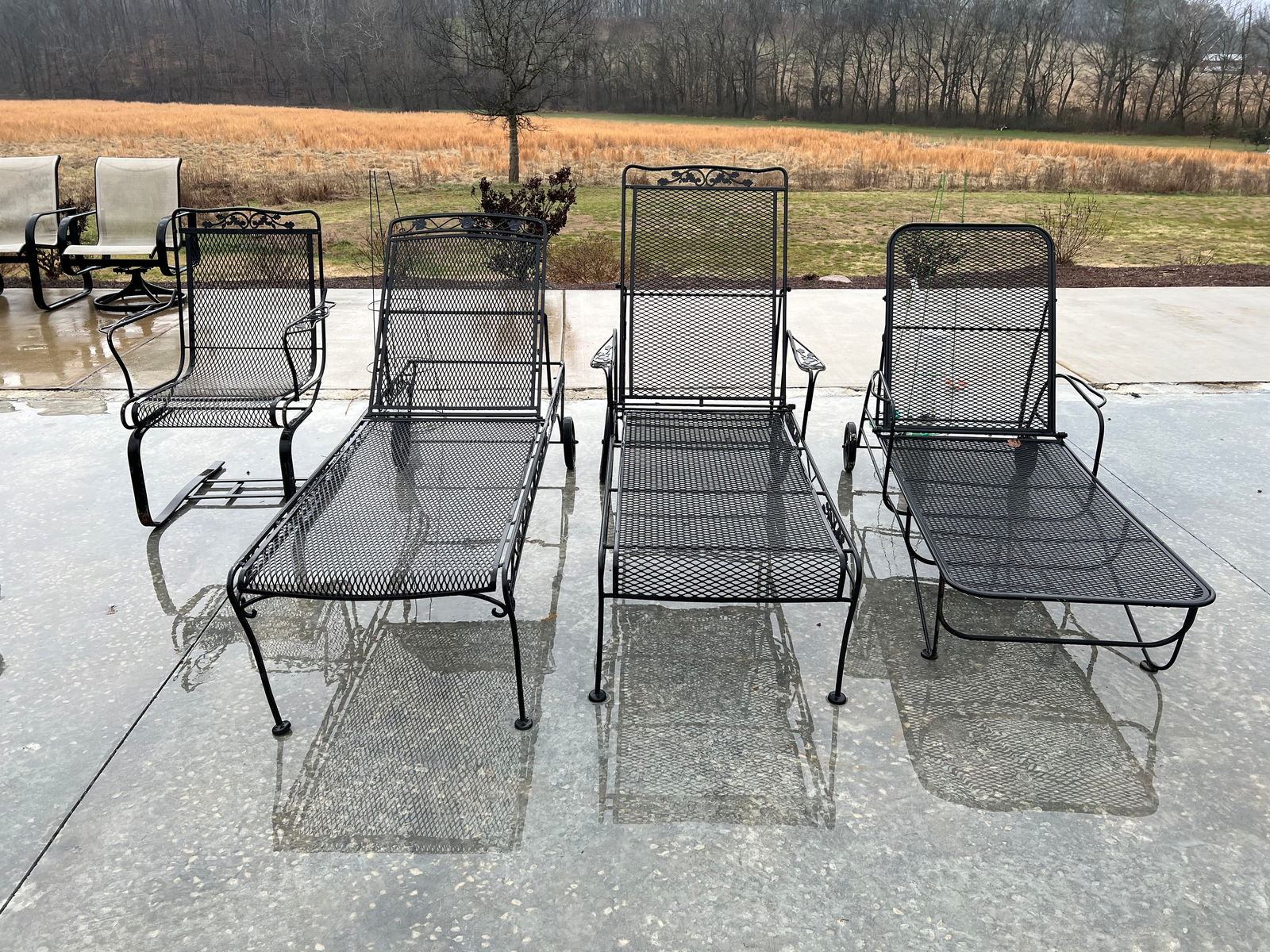 Lot of 4 Adjustable Outdoor Lounge Chairs and Chair (1 of 13)