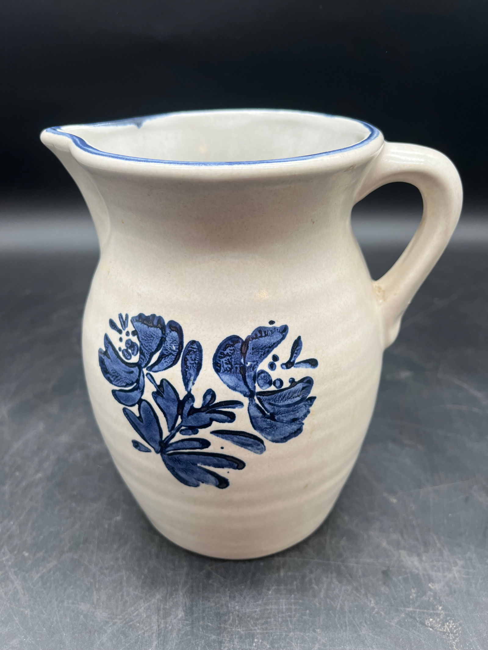 Pfaltzgraff Yorktown Stoneware Pitcher (1 of 5)