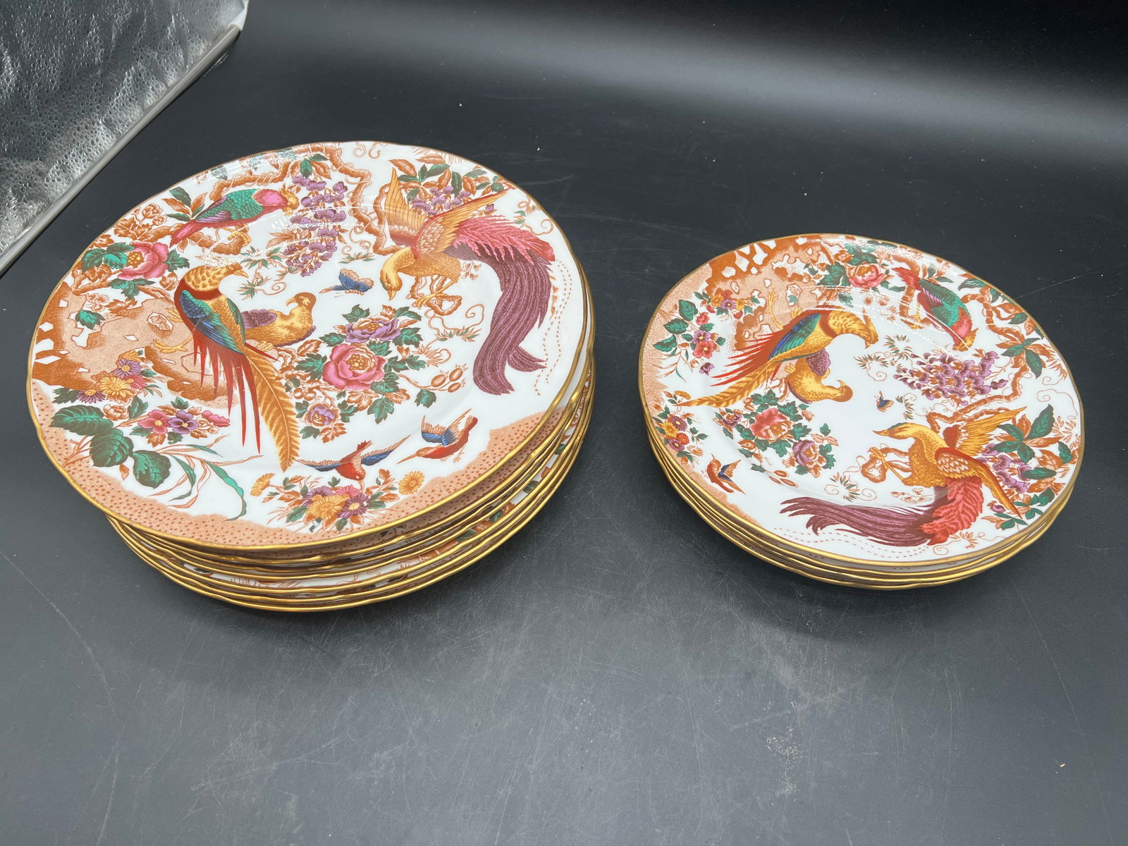 Lot of 11 English Royal Crown Derby Bone China Plates: Lot of 11 English Royal Crown Derby Bone China Plates. 4 Salad plated and 7 Dinner plates