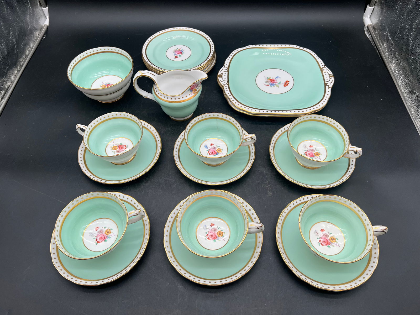 Lot of 22 Grosvenore Bone China (1 of 20)