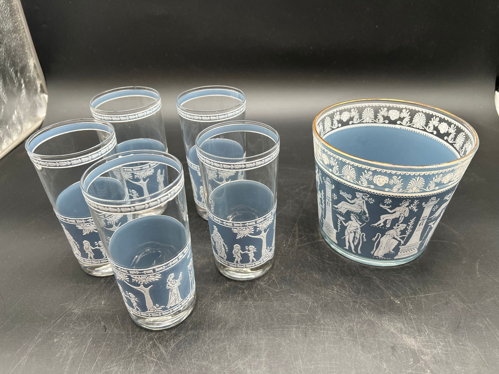 Lot of 6 Jeanette Glass Blue/White Ice Bucket & Tumblers (1 of 9)