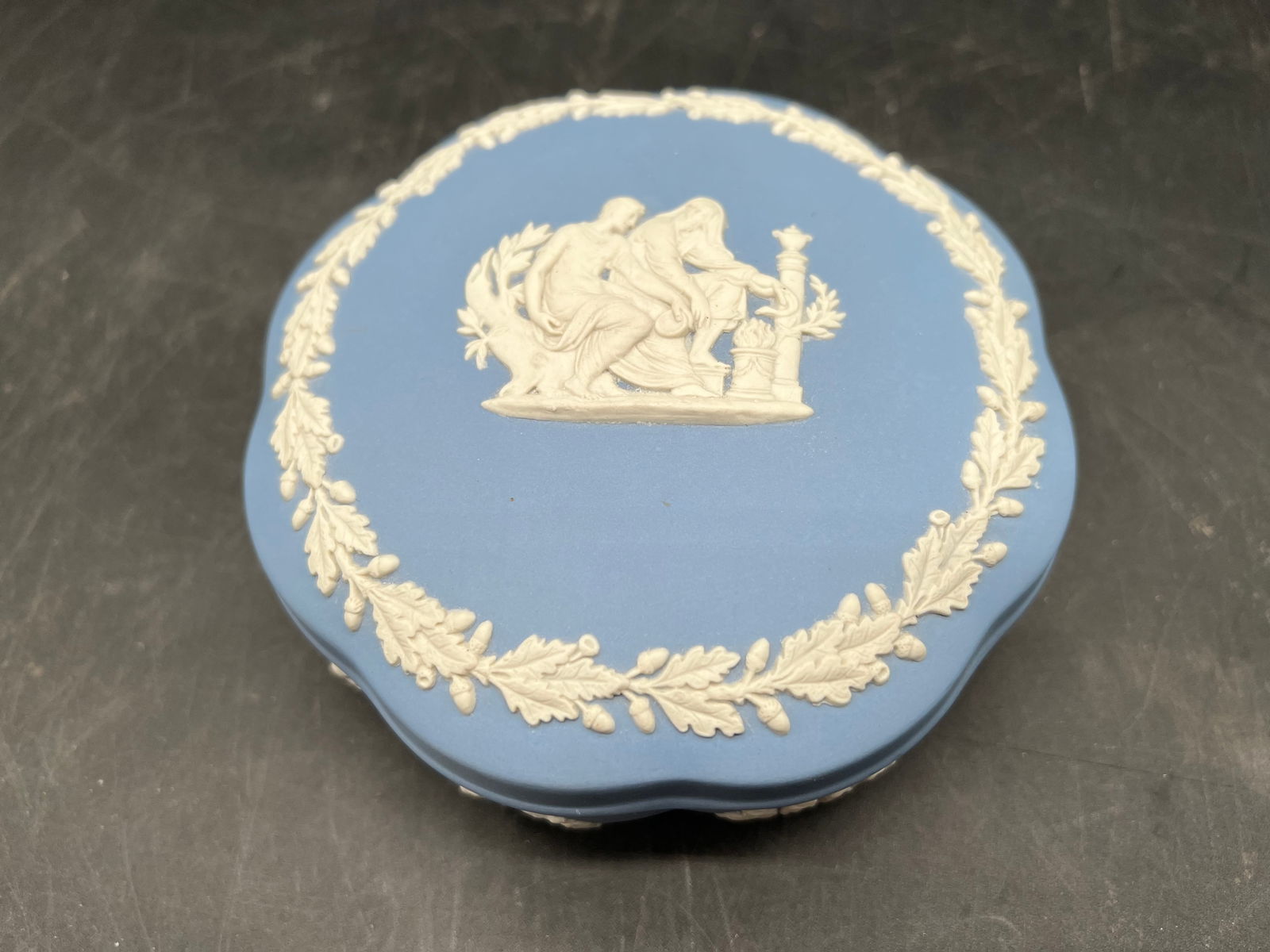 Wedgewood Blue Jasperware Lidded Trinket Box: Wedgewood Blue Jasperware Lidded Trinket Box