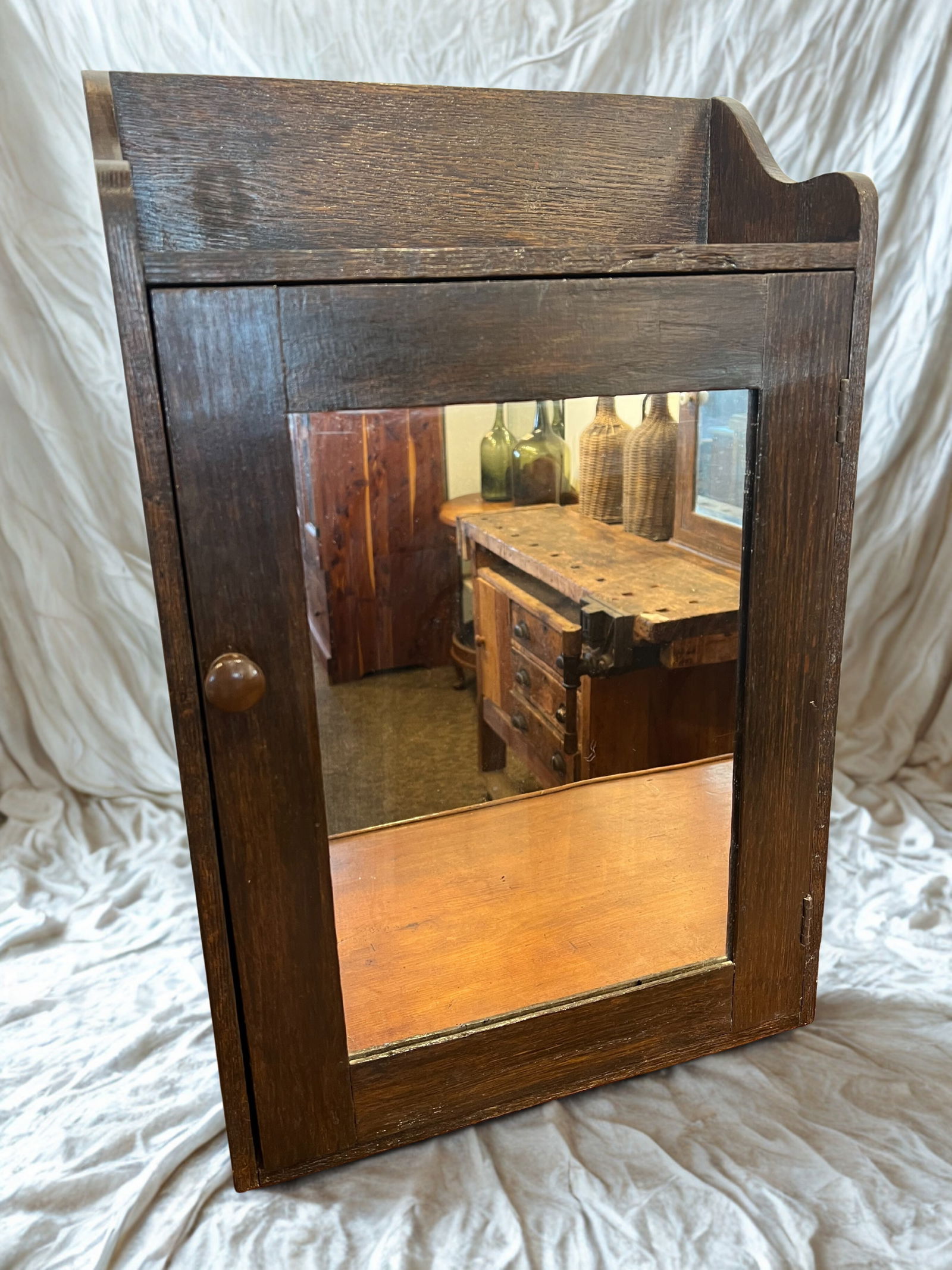 Walnut Medicine Cabinet: Walnut Medicine Cabinet