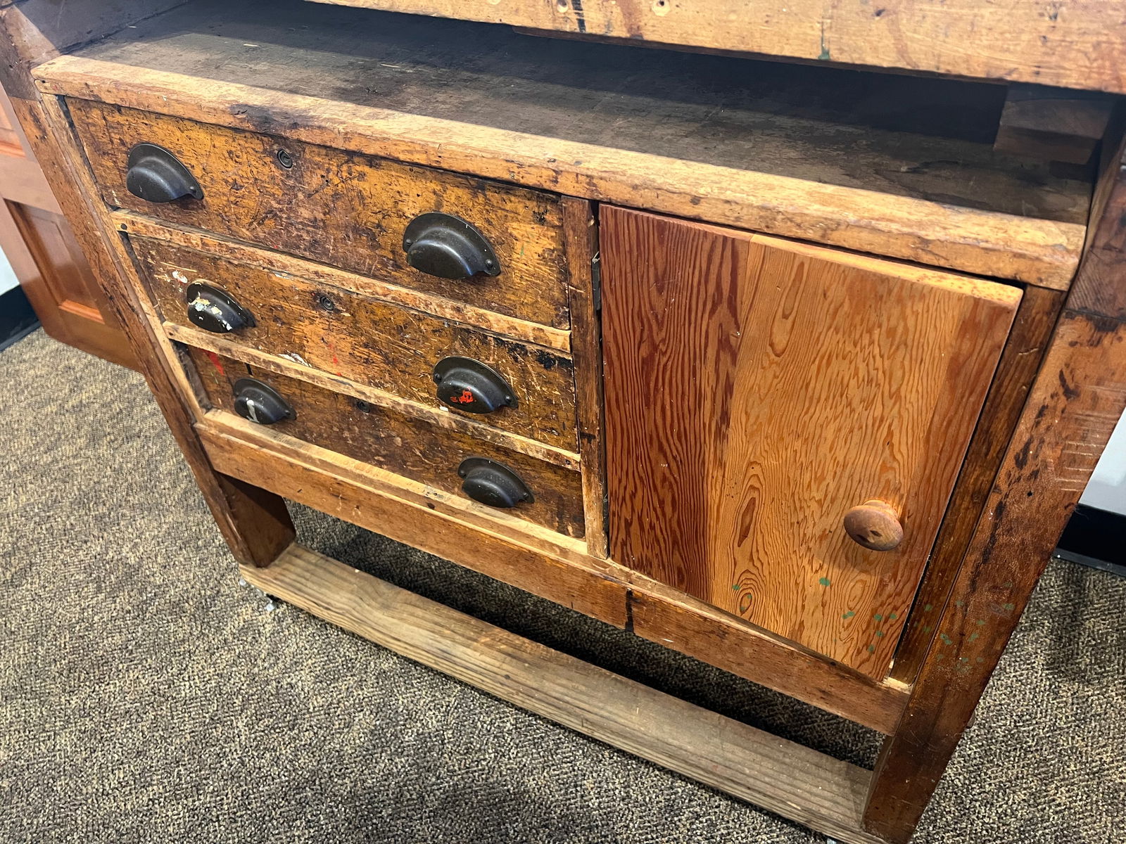 Oak Workbench w/Itron Vice - 5