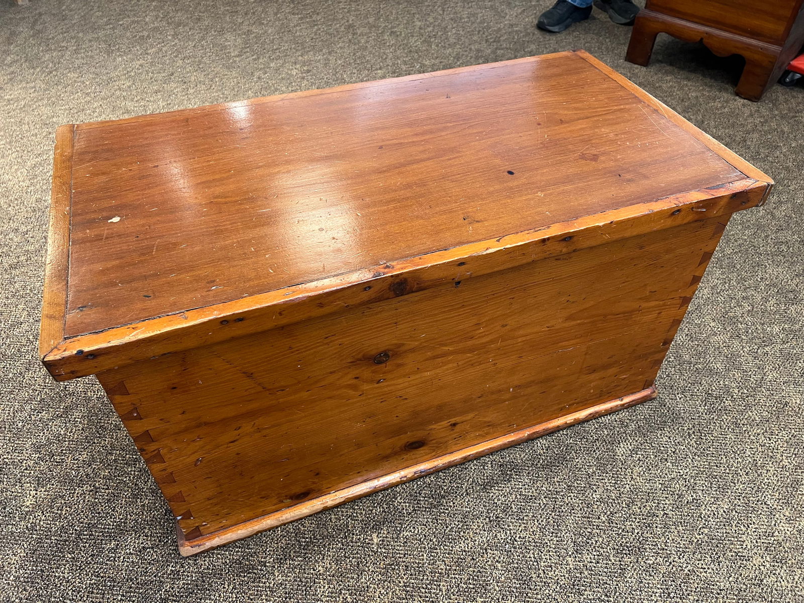 Pine Blanket Chest - 2