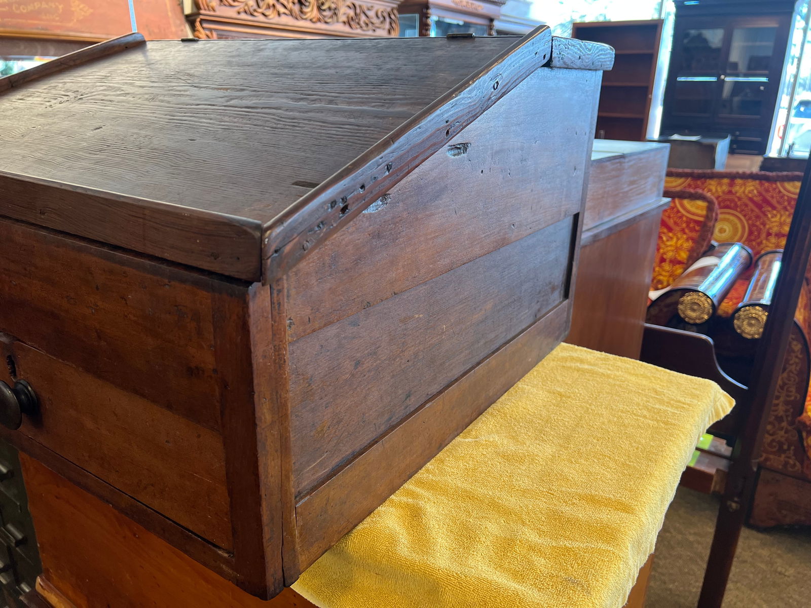 Pine Country Store Desktop - 5