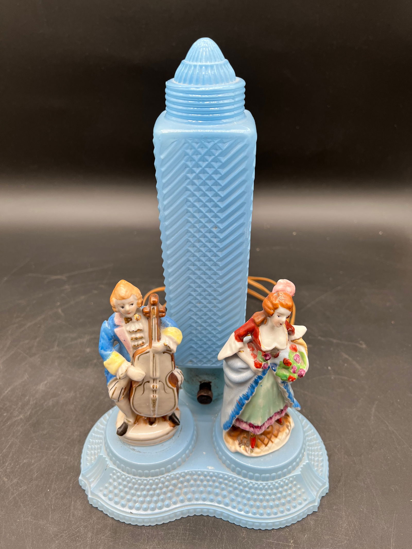 Antique Hankscraft TV Lamp: Antique Hankscraft TV Lamp. Blue Depression and porcelain figurines