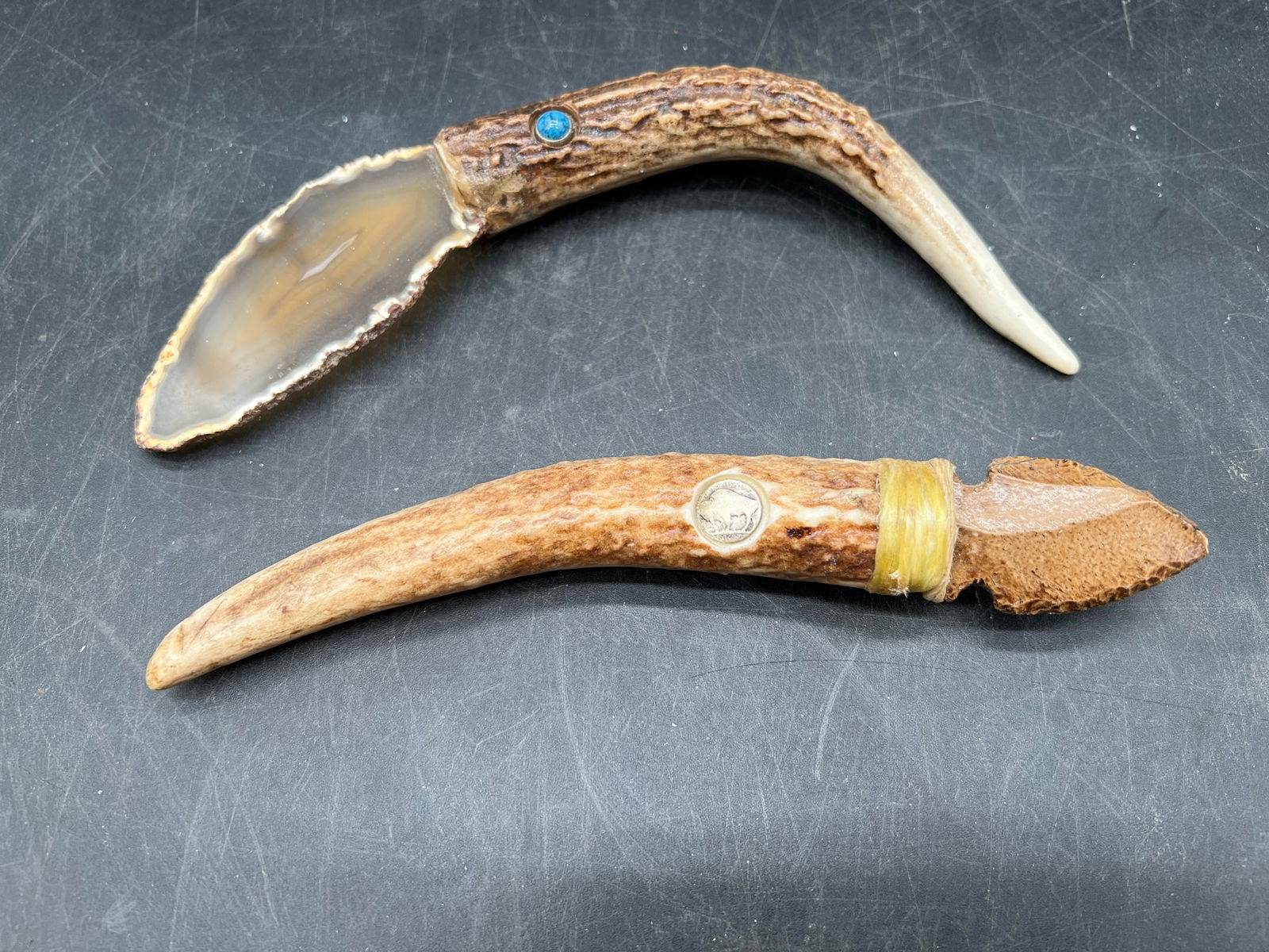 lLot of 2 Handmade Antler Handle Knives: lLot of 2 Handmade Antler Handle Knives