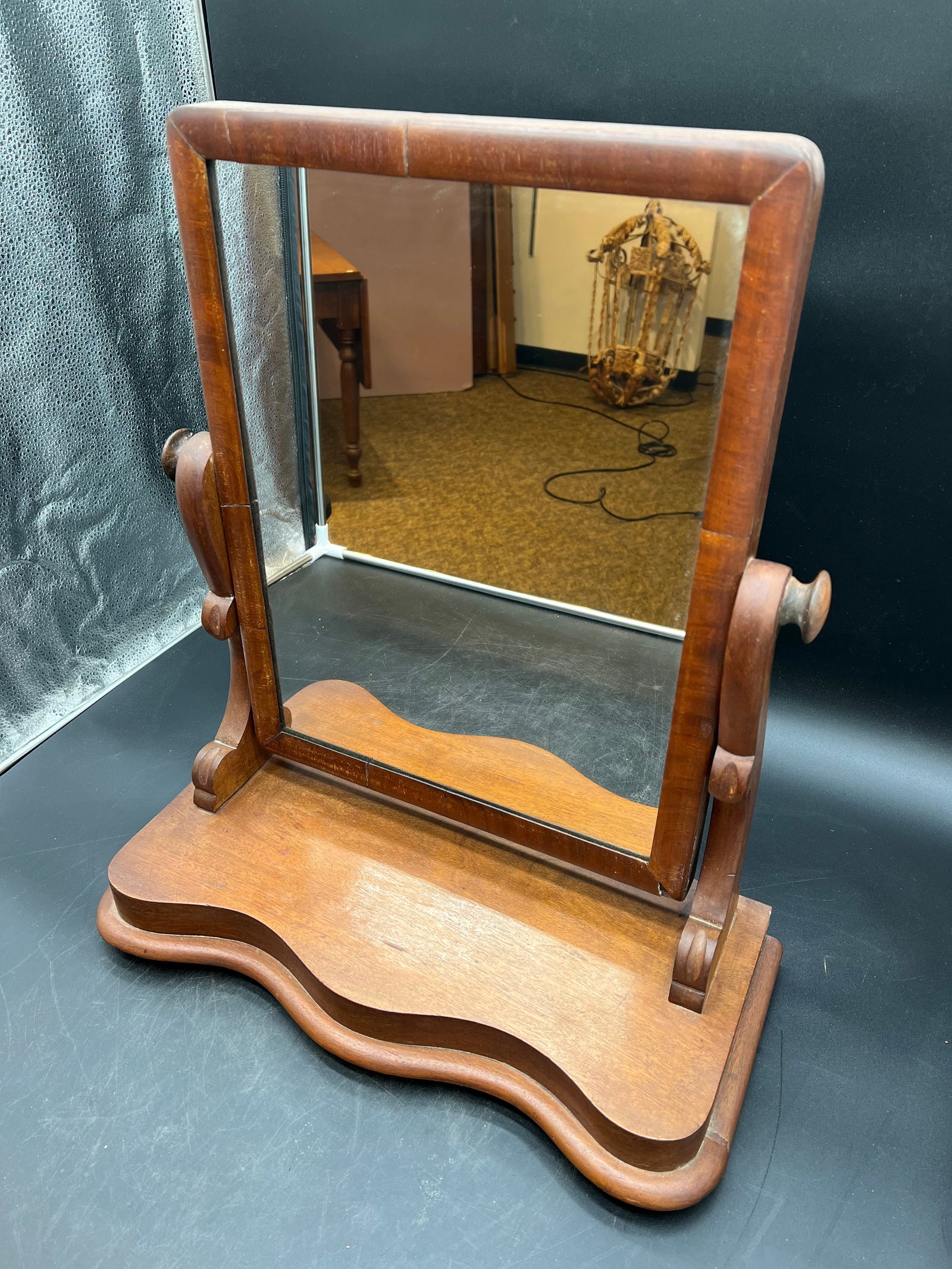 Mahogany Shaving Mirror: Mahogany Shaving Mirror