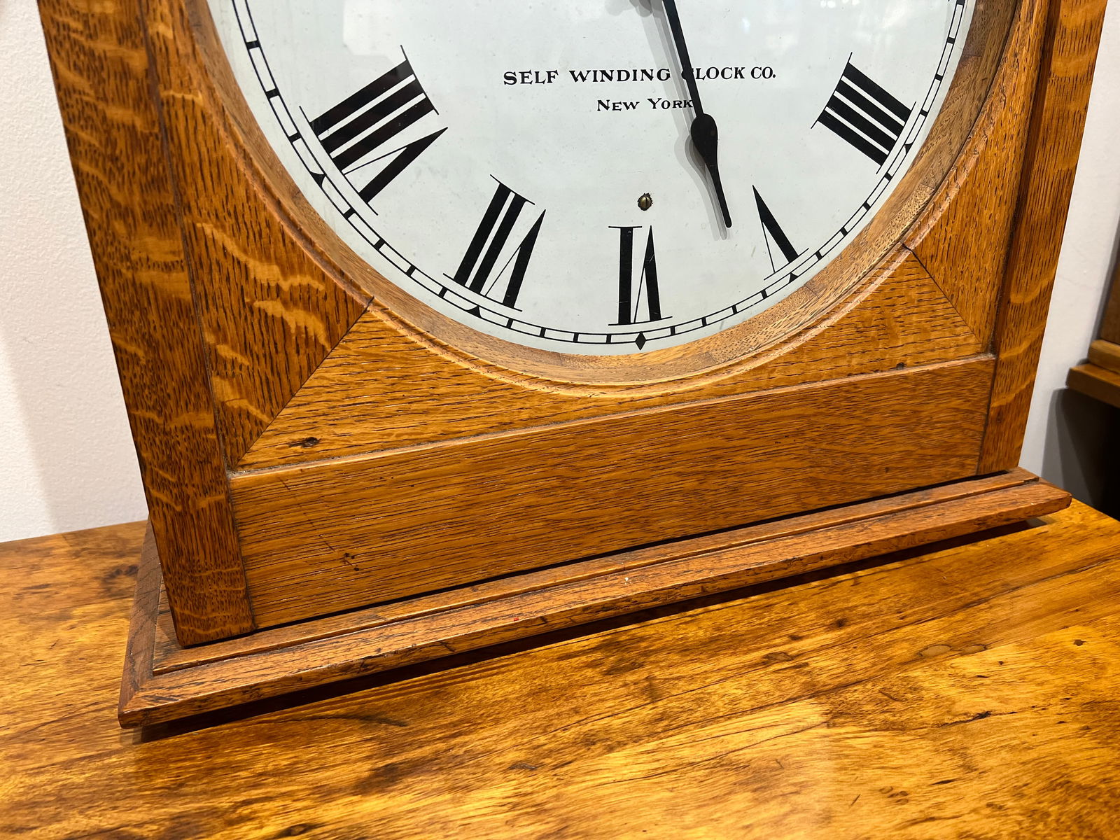 Oak Case Clock ca. 1898 Self Winding - 3