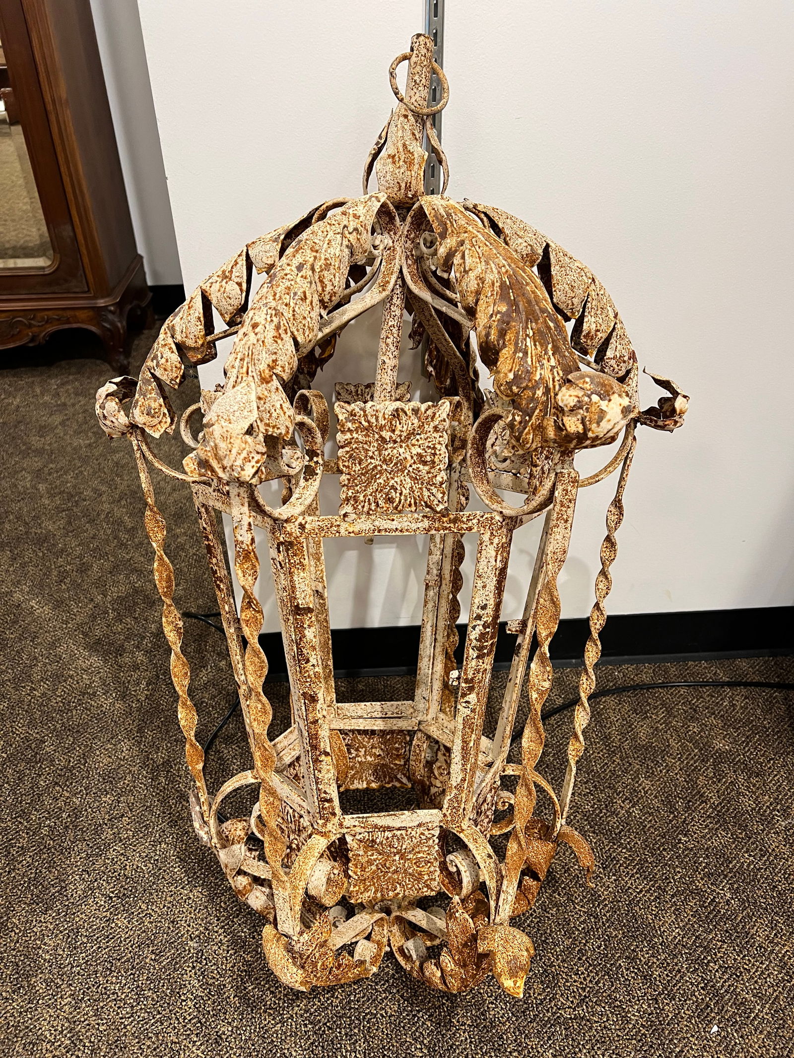 Metal Hanging Light: Metal Hanging Light