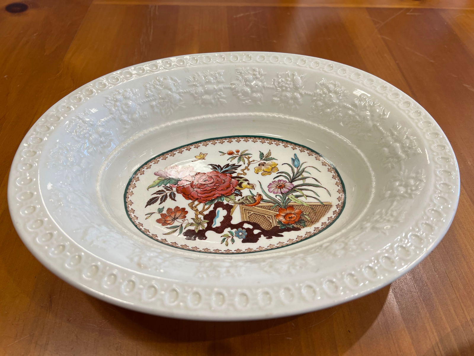 14 pc. Wedgewood Wellesley Pattern China Set - 3