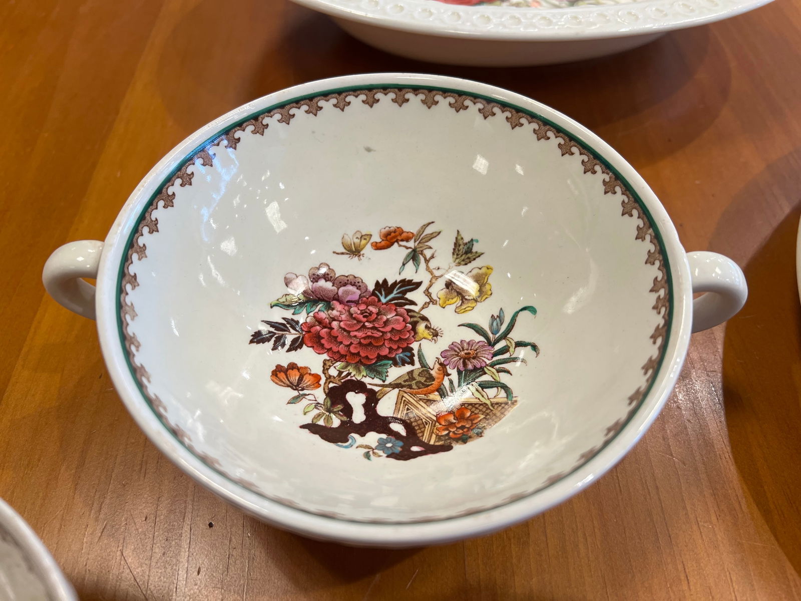 14 pc. Wedgewood Wellesley Pattern China Set - 4