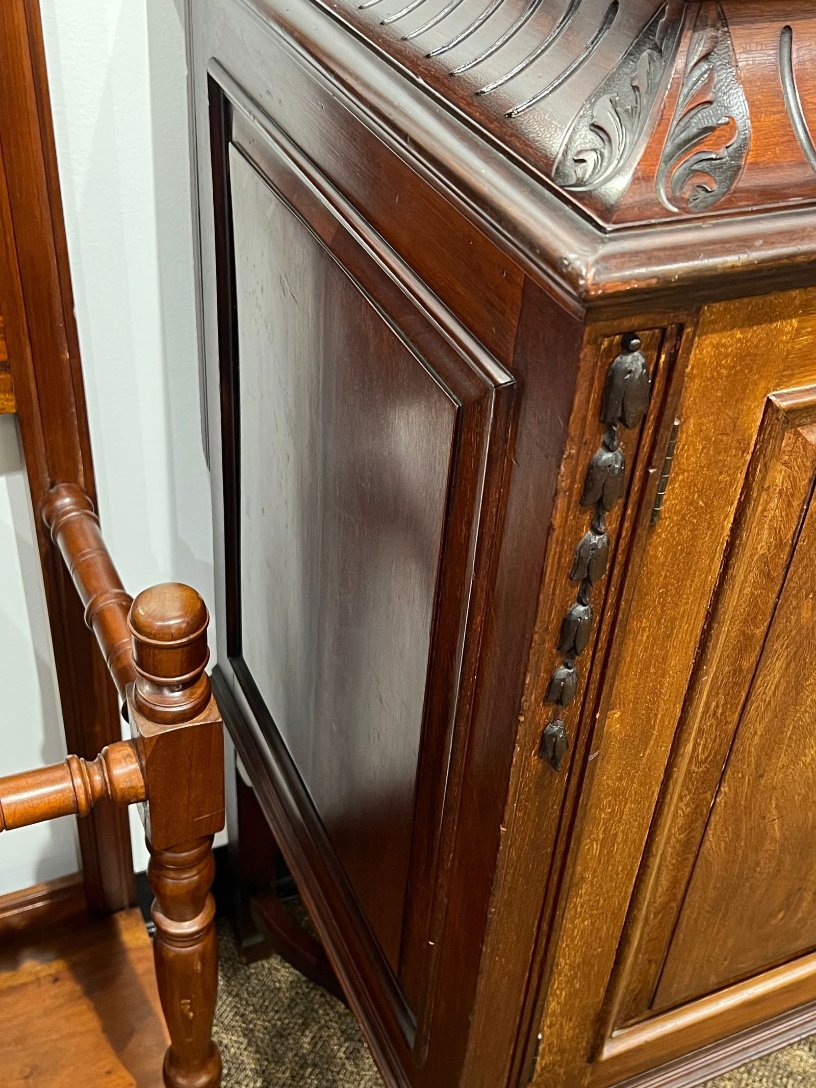 Mahogany Sideboard - 10