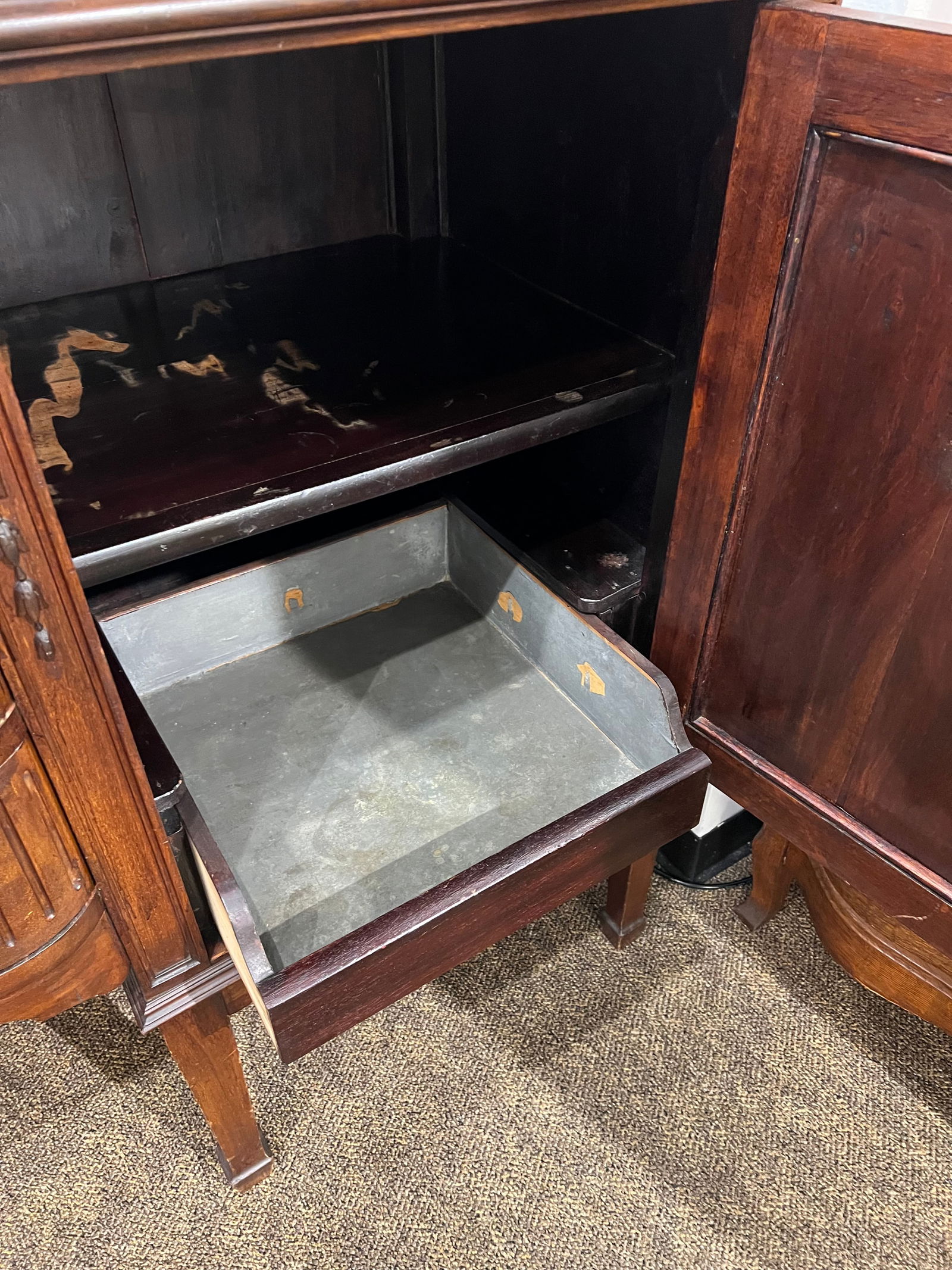 Mahogany Sideboard - 6