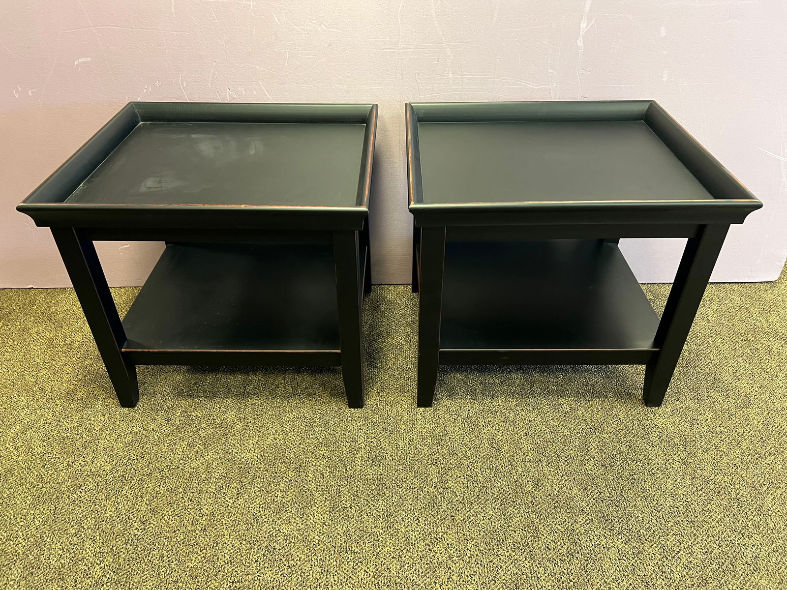 Pair of Modern Black Endtables: Pair of Modern Black Endtables