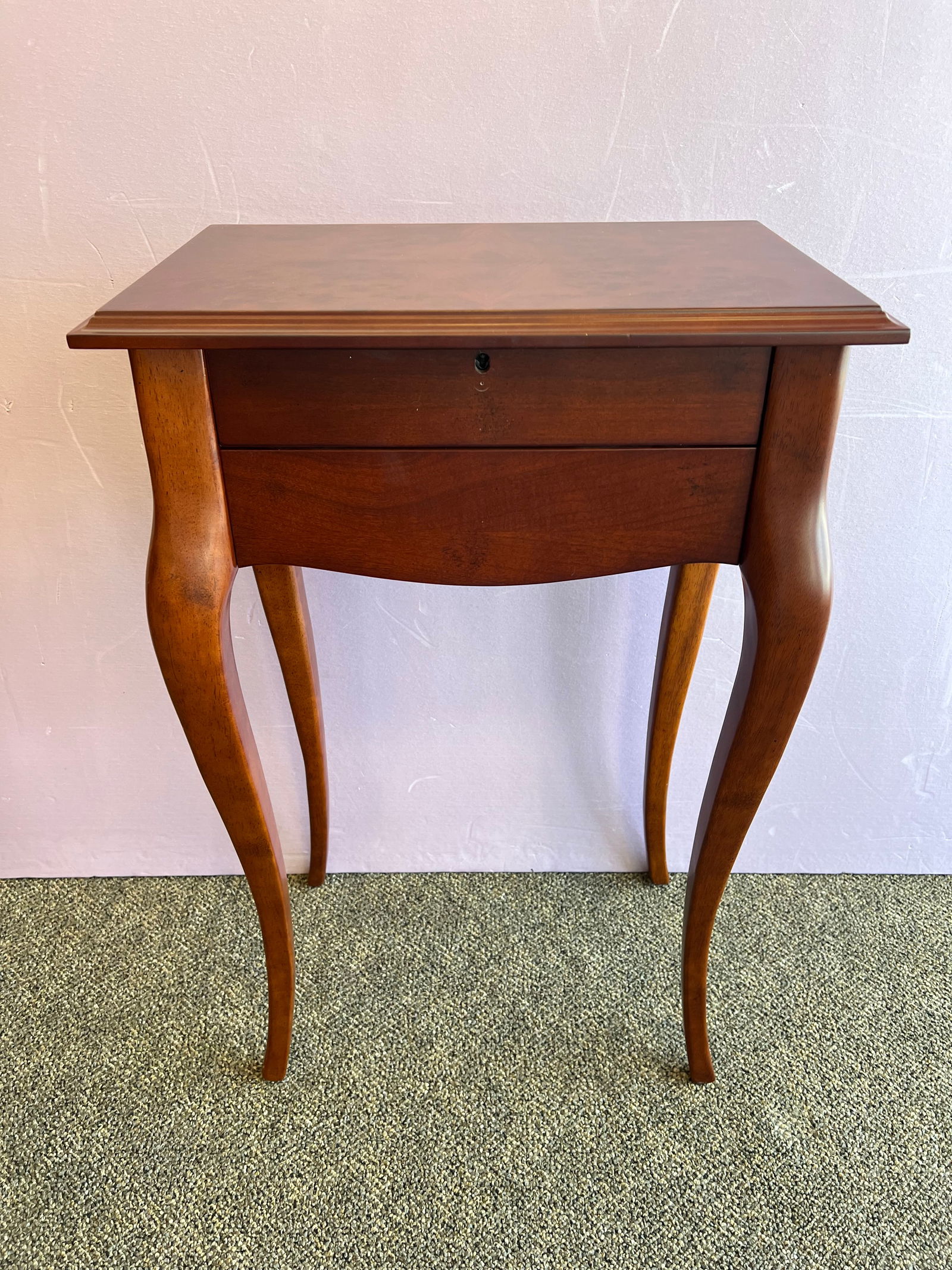 Mahogany Jewelry Box: Mahogany Jewelry Box