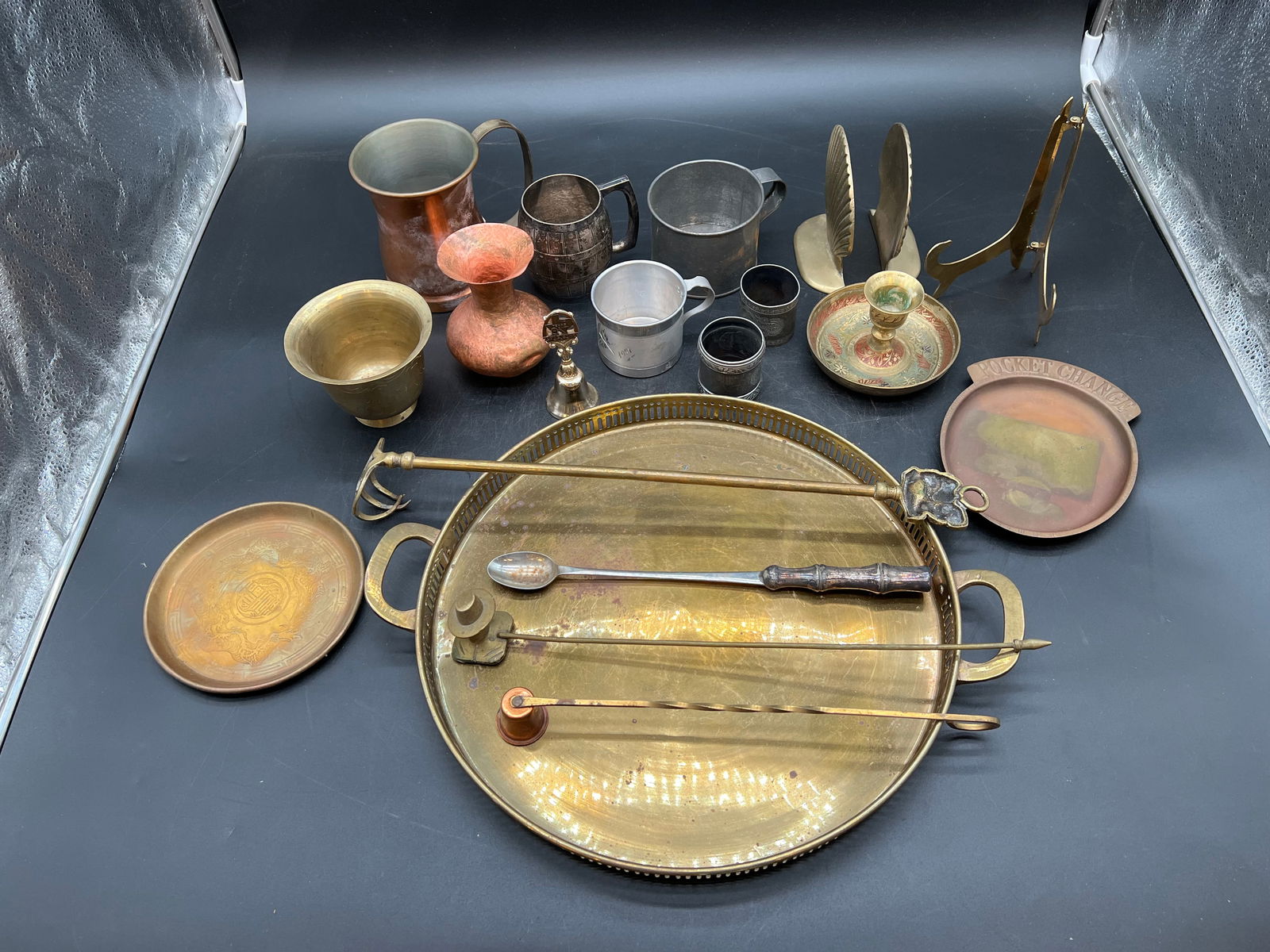 Lot of Misc. Brass, metal, & Copper Items: Lot of Misc. Brass, metal, & Copper Items. Bookends, cups, napkin holders, tray, and misc.