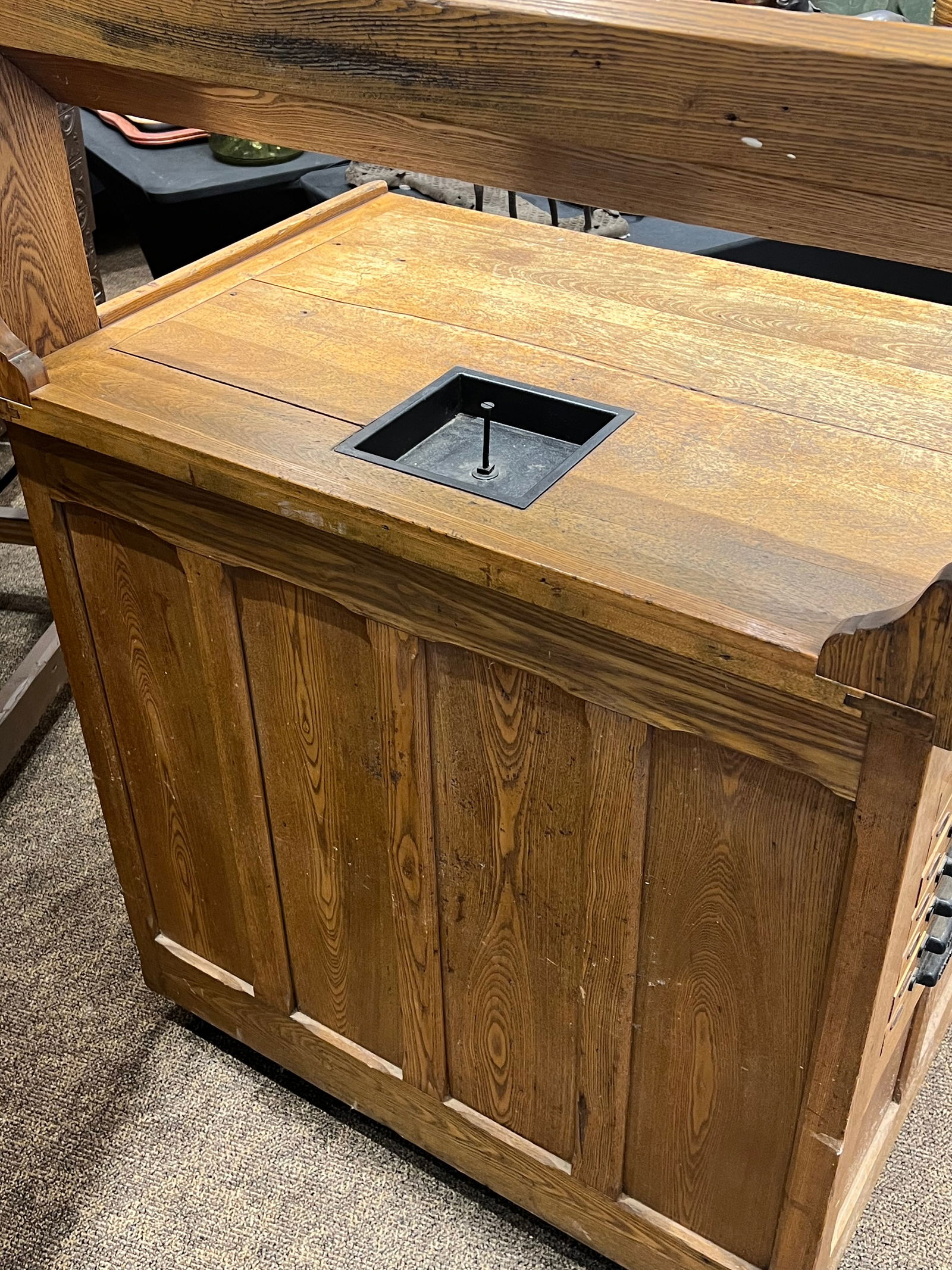 Early Oak Typesetter - 17