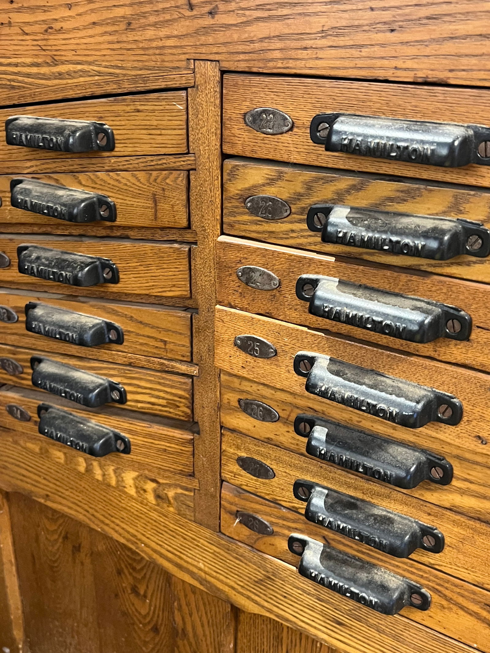 Early Oak Typesetter - 5