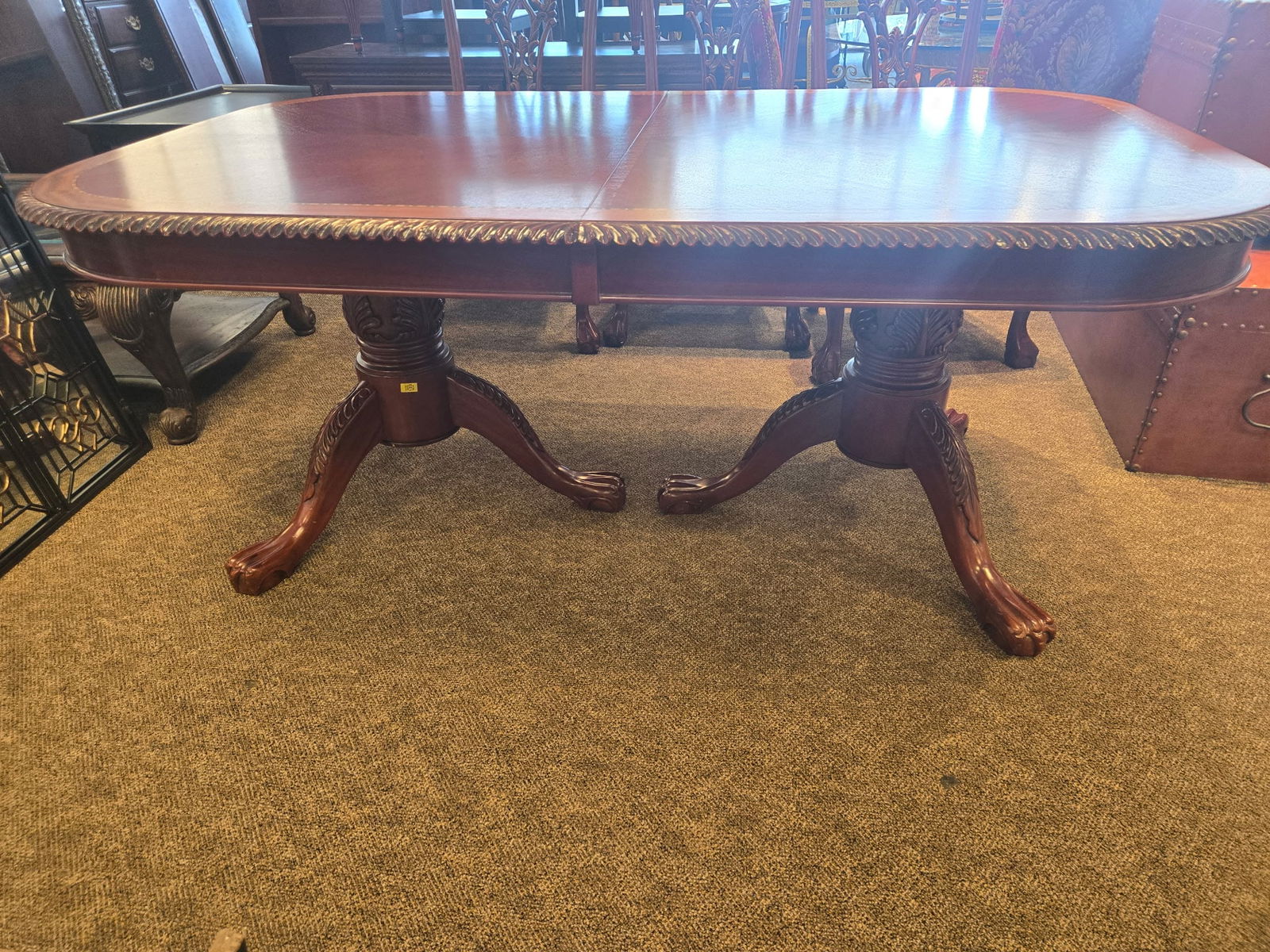 Mahogvany Banded Inlay Diningroom Table (1 of 5)
