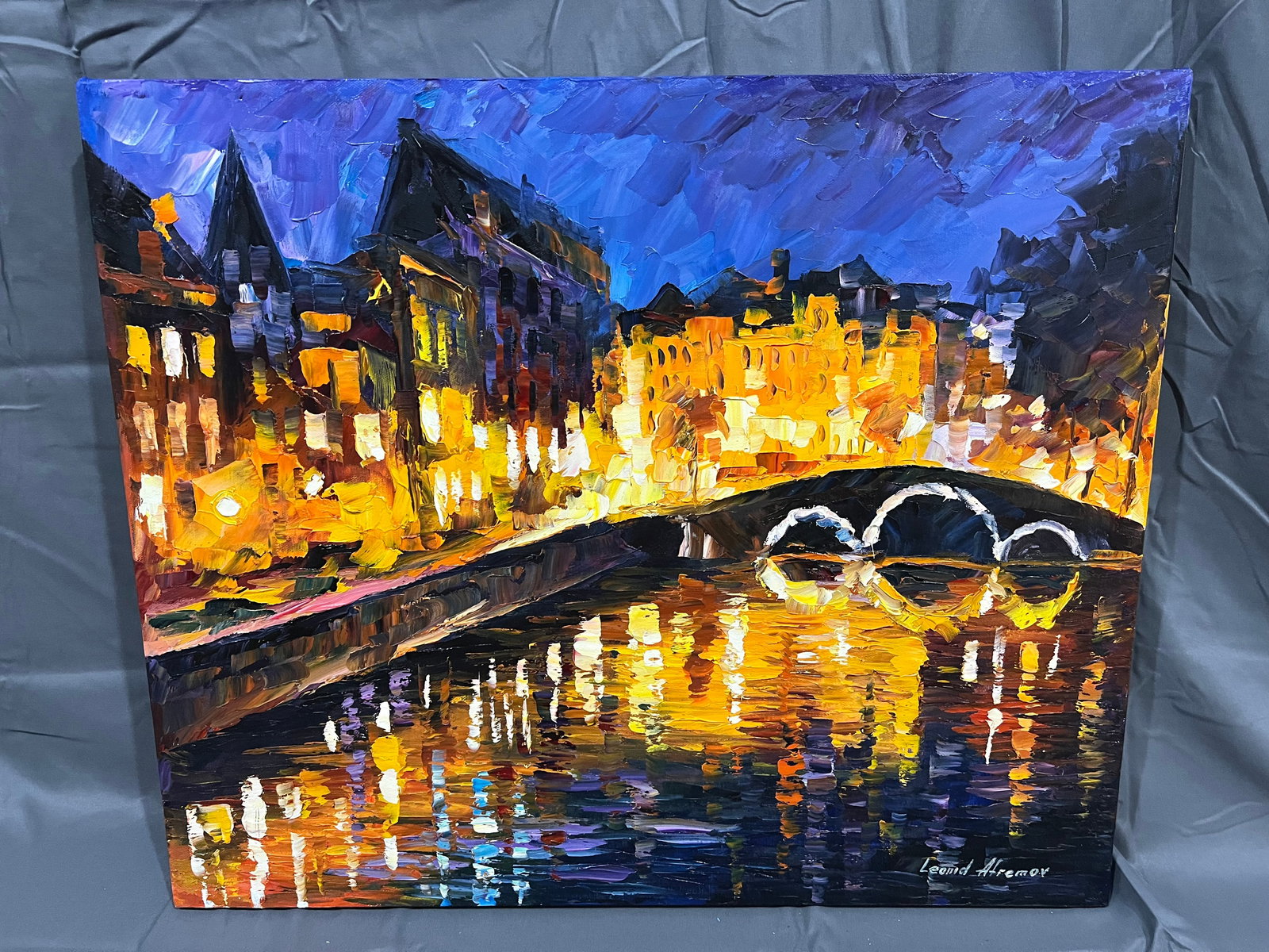 Signed Leonid Atremov â€œAmsterdam Lightsâ€ Oil on Canvas: Signed Leonid Atremov â€œAmsterdam Lightsâ€ Oil on Canvas. No frame. Has certificate of authenticity