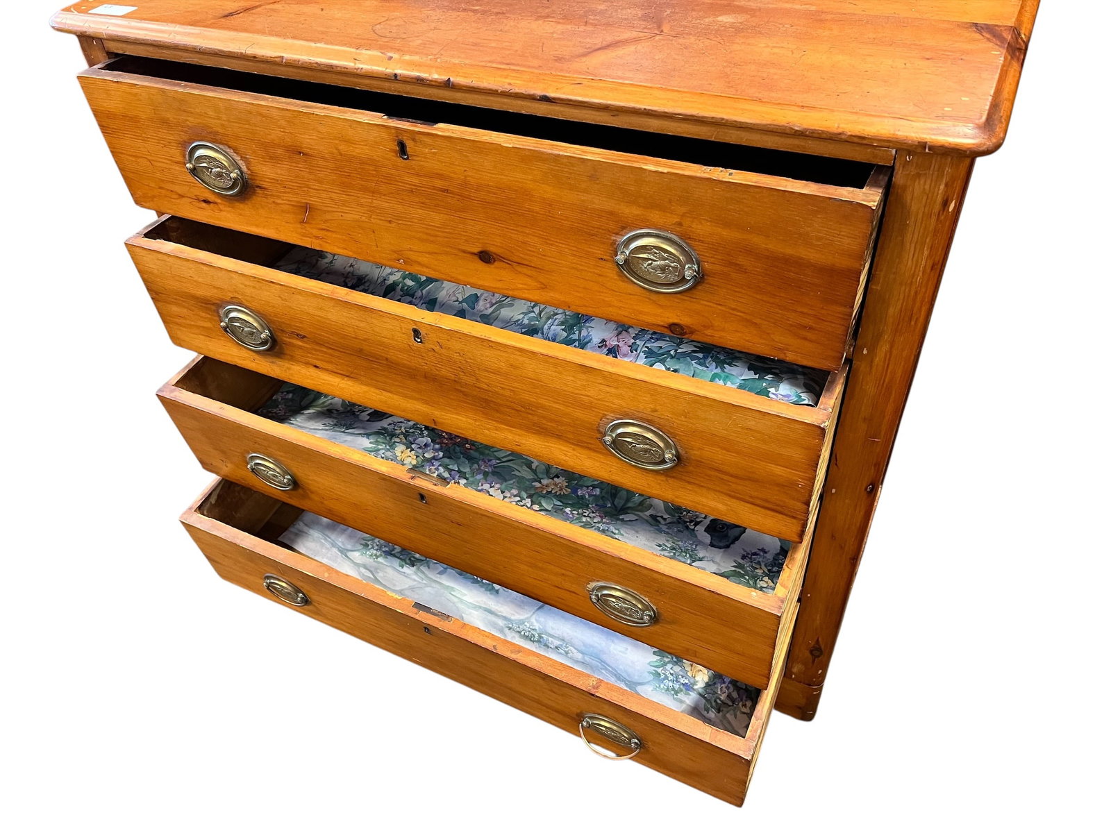 4 drawer chest - 4