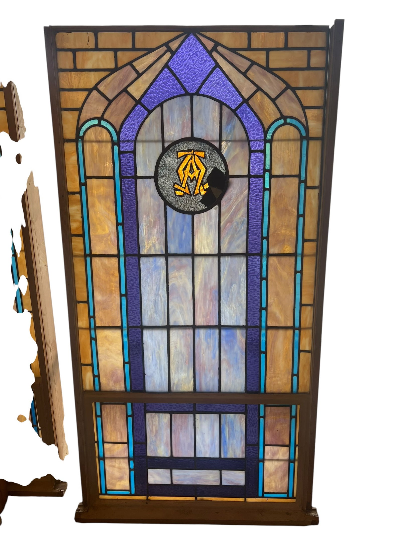 Stain Leaded Glass Window: This is a set of early 1900s American figural church stained glass windows featuring a Gothic arch design. [1]The windows are constructed with opalescent glass and original lead work.They feature a