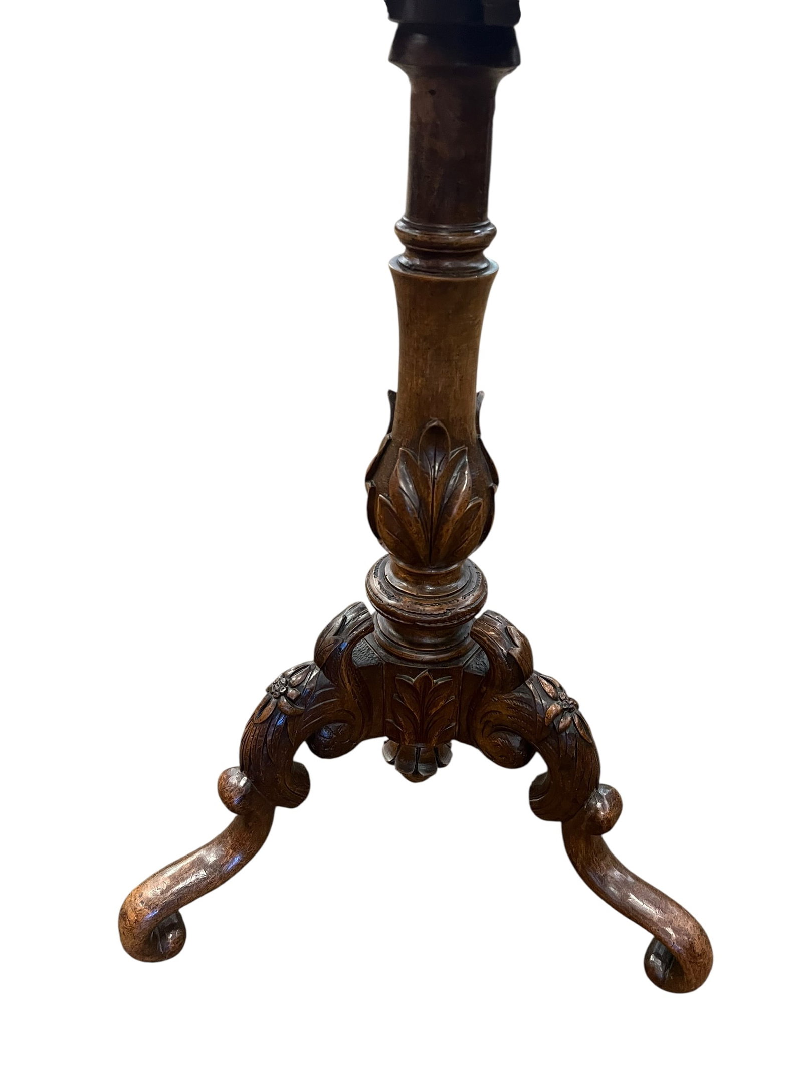 Black Forest Smoking Stand - 9