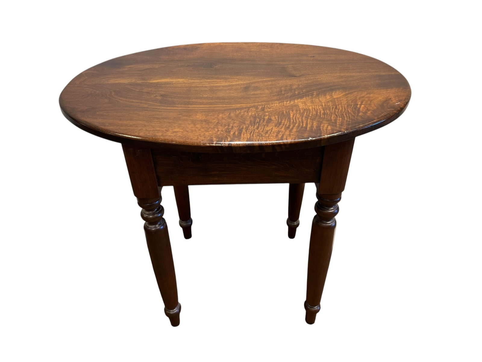 antique wood oval lamp table: This piece is a classic antique wood drop-leaf table featuring an oval top when fully extended, resting on elegant hand-turned legs. [1, 2]Essential CharacteristicsStyle Elements: This style shares ch