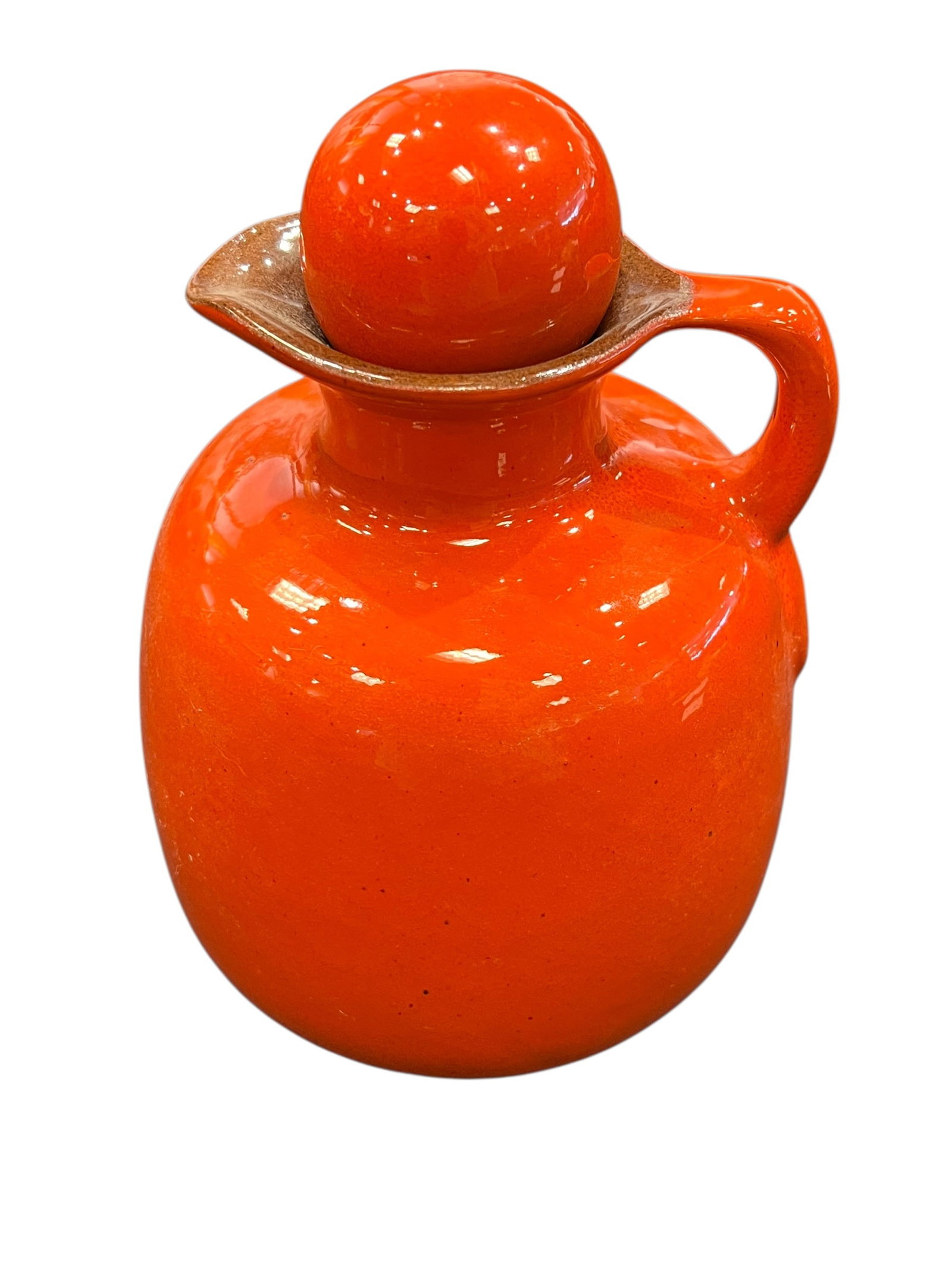 antique Red Wing / Rumrill Art Deco Tilt Ball Jug Pitcher: This vintage piece is an antique Red Wing / Rumrill Art Deco Tilt Ball Jug Pitcher with its matching spherical lid stopper. [1]Product HighlightsDesigner & Manufacturer: Created by famed designer