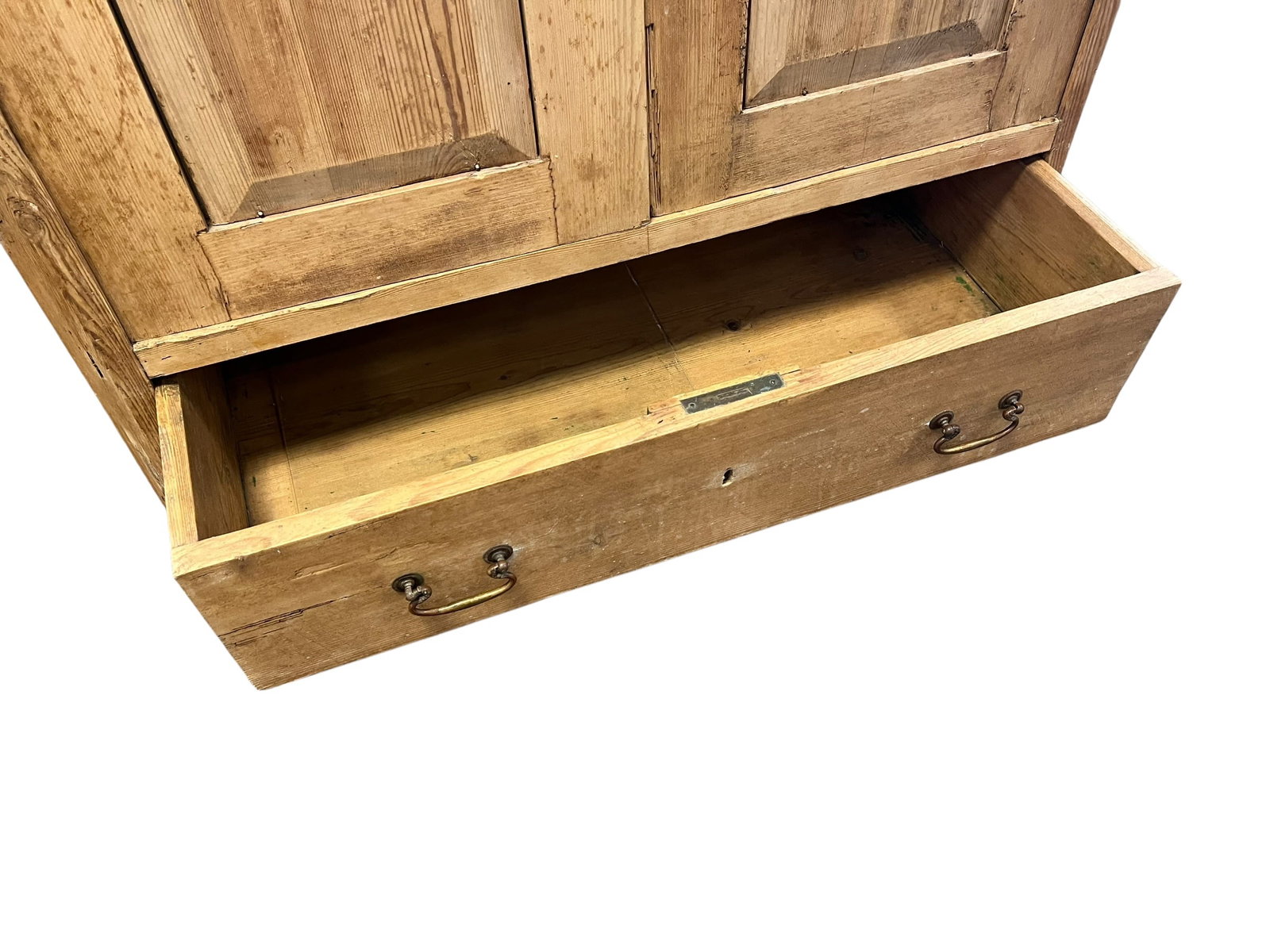 Early Pine Wardrobe - 5