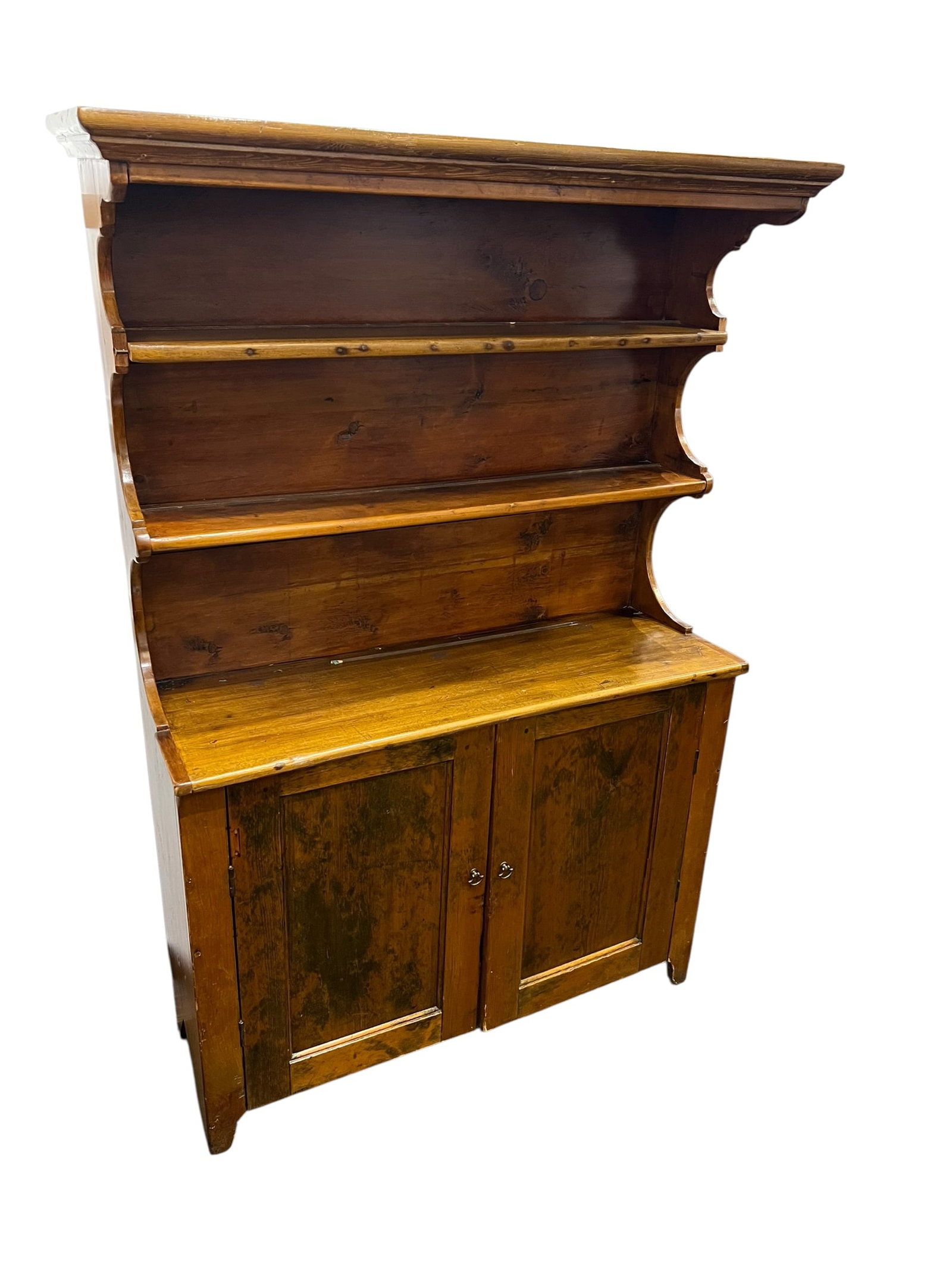 Early pine hutch - 2