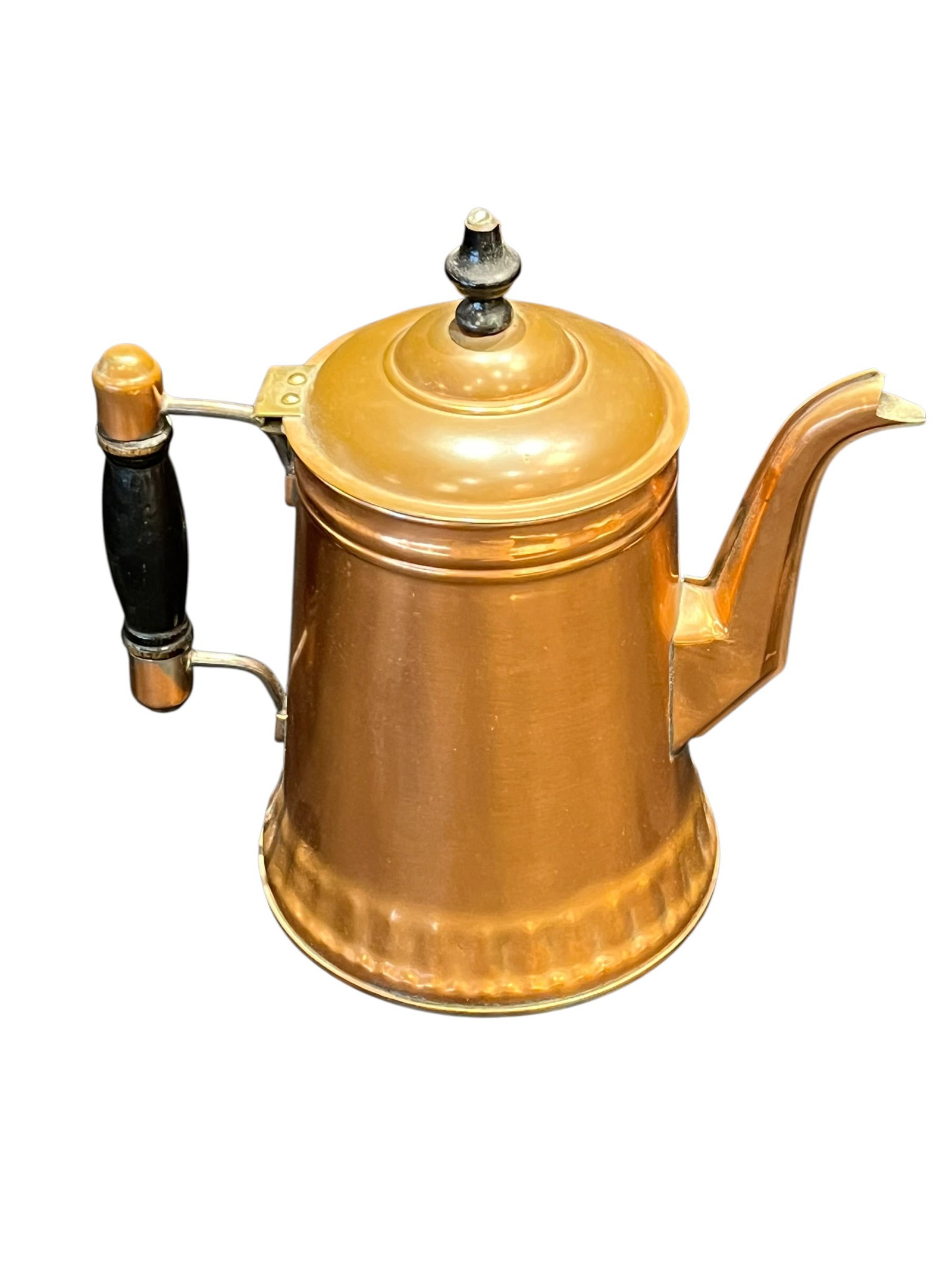 Rome Metal Ware Copper Coffee Pot: This item is an antique copper coffee pot featuring a classic gooseneck spout, a hinged dome lid, and an integrated black wooden handle and lid finial.Key Design ElementsBody Construction: Tapered