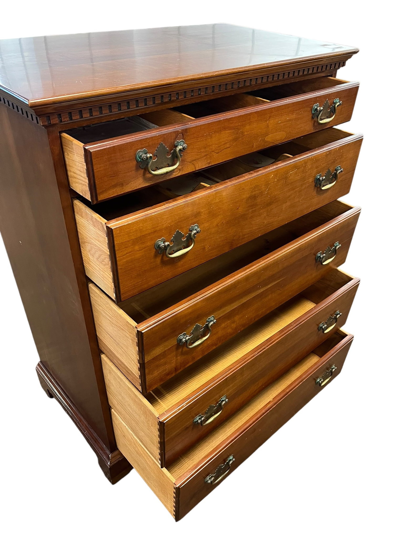 Davis Cabinet Co. Cherry 5 Drawer Chest - 4