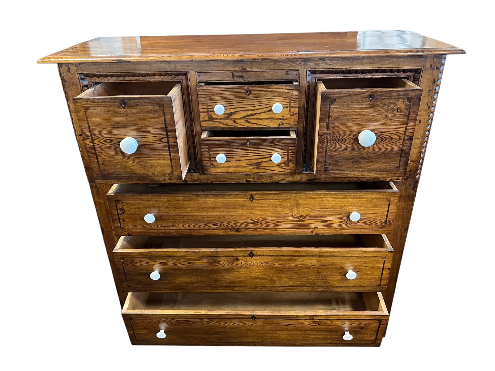 Early Oak Chest - 3