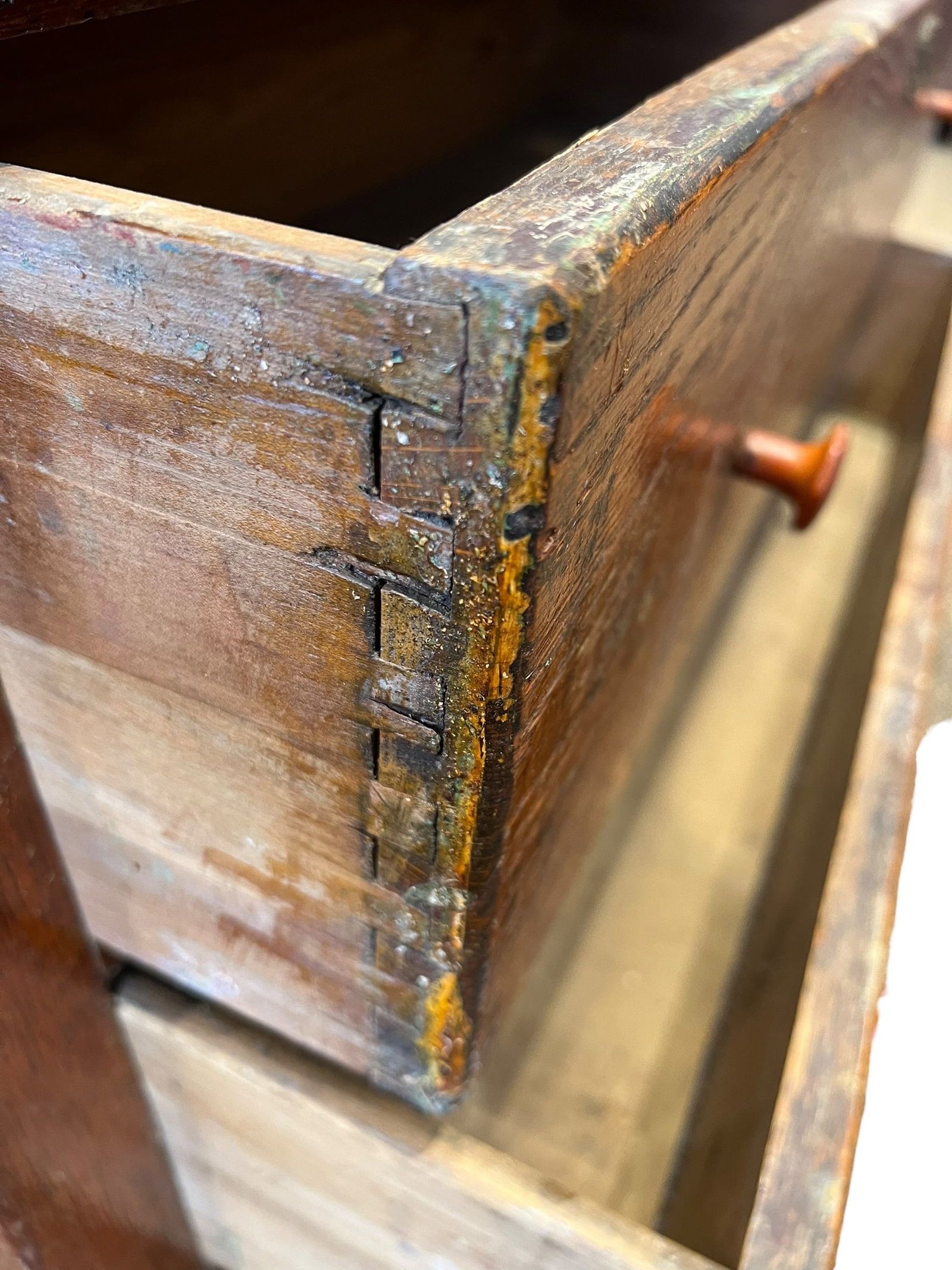 3 Drawer oak Chest - 4