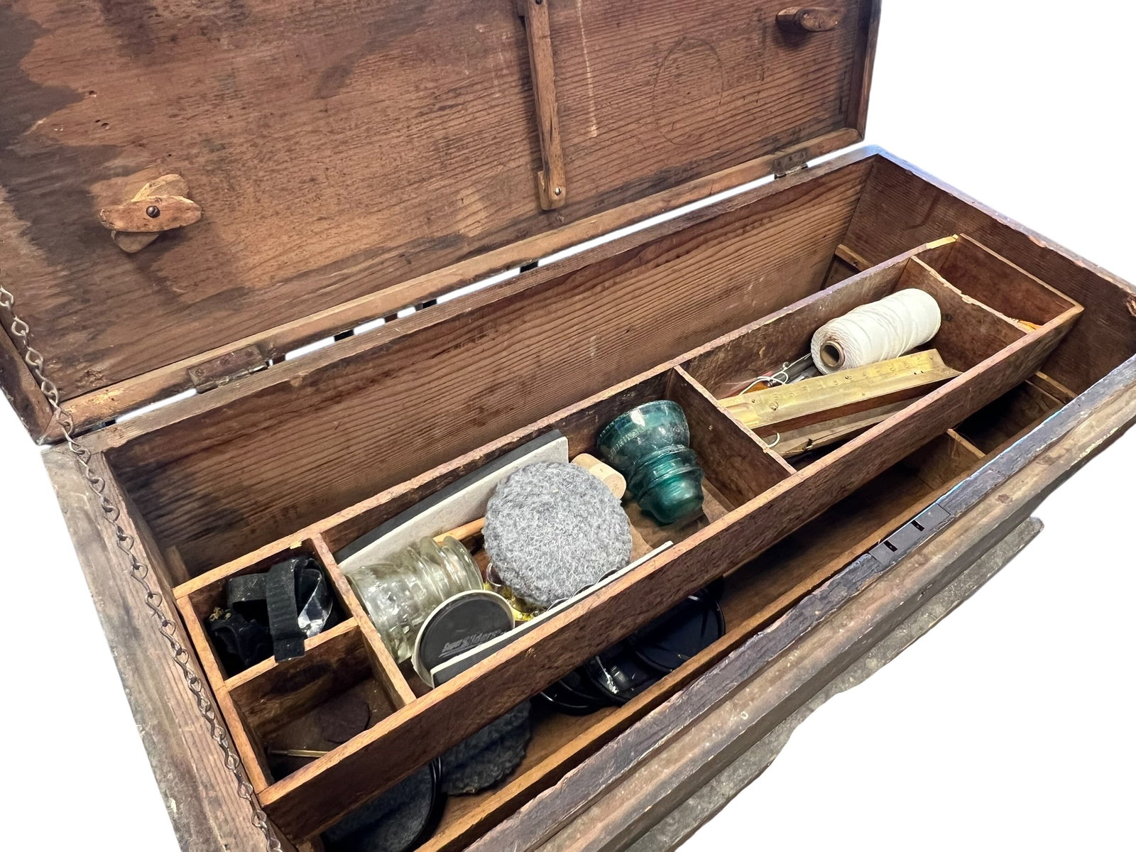 Primitive Tool Chest - 3