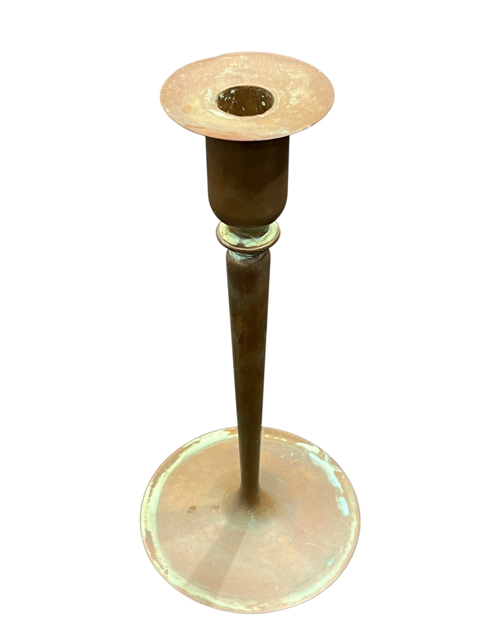 Tiffany Bronze Candle Holder: The image shows a taper candlestick holder covered in green verdigris patina, indicating it is made of copper or a copper alloy like brass or bronze.Recommended Cleaning MethodTo remove the green