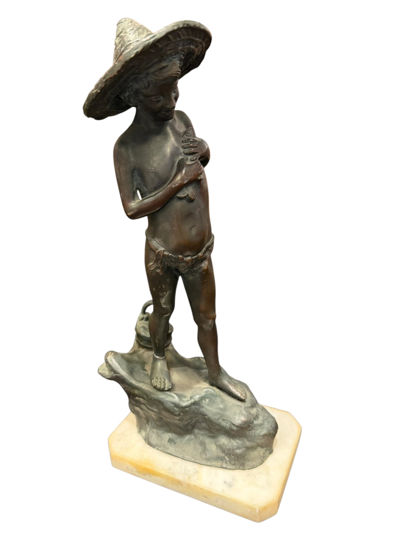 Giovanni Varese Bronze Sculpture: This piece is "Pescatorello" (Little Fisherman), an early 20th-century patinated bronze sculpture created by Italian artist Giovanni Varlese (1888–1922). [1, 2]Artist & Origin: Sculpted by Giovanni 