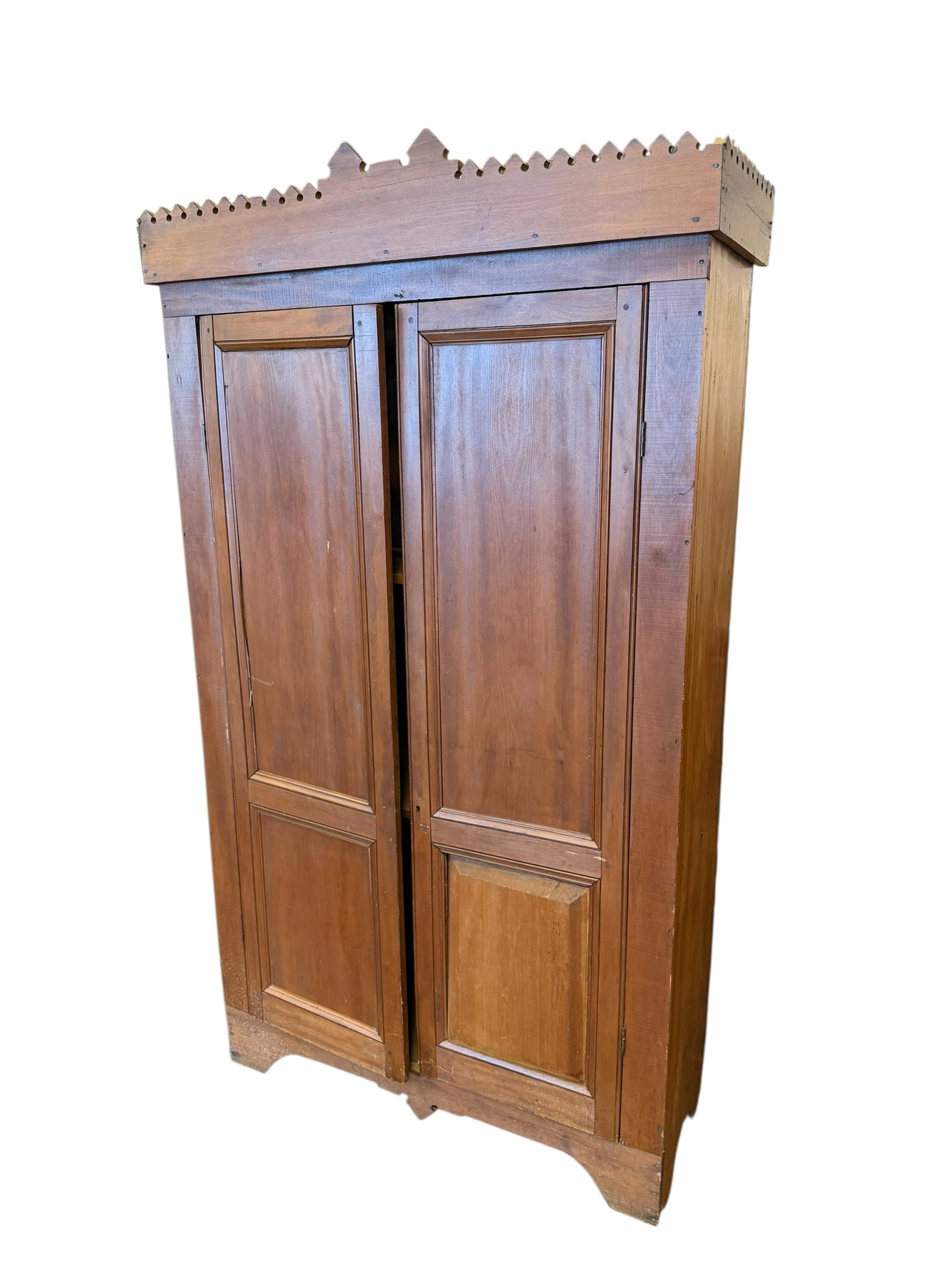Poplar Wardrobe (1 of 5)