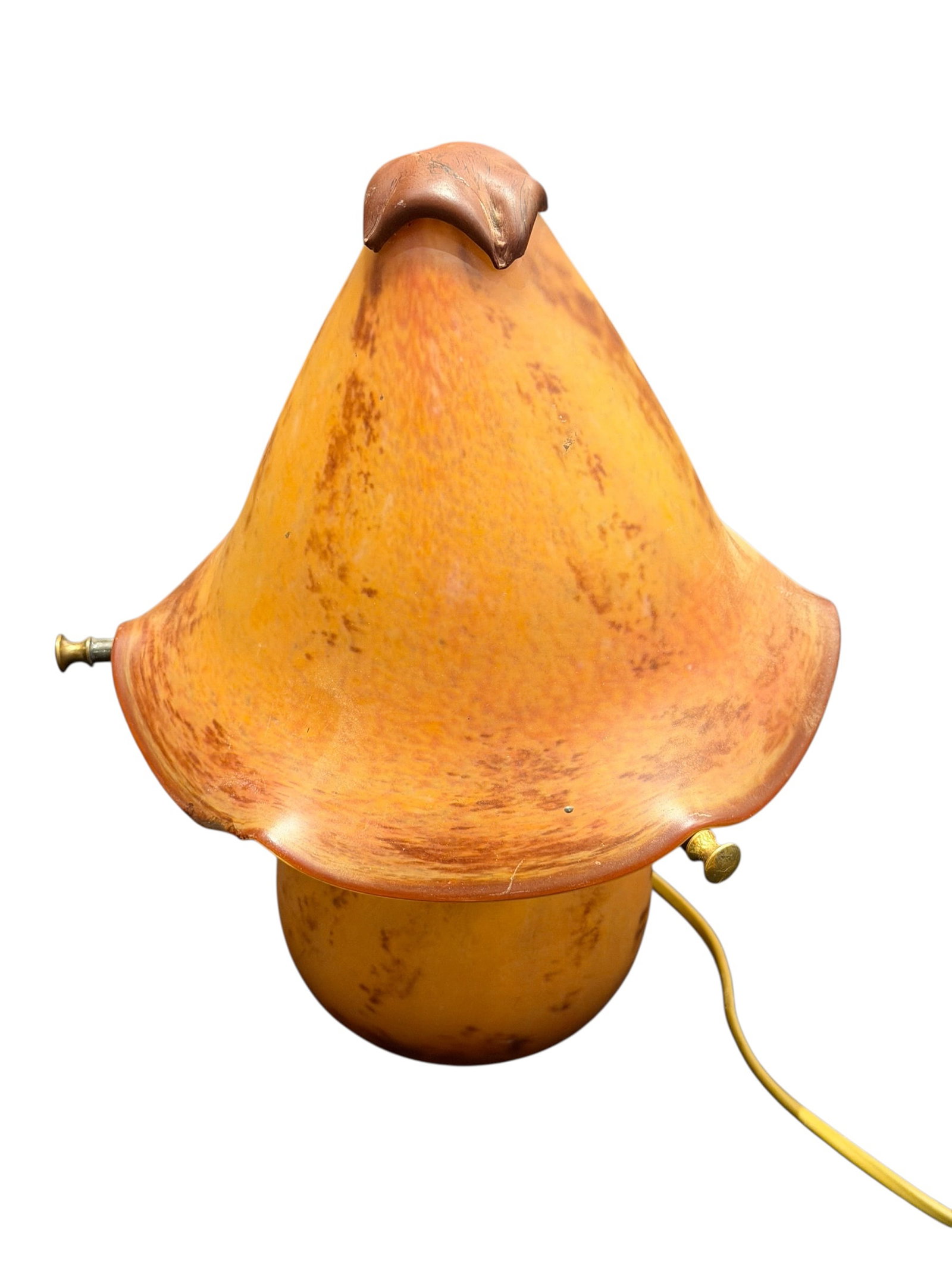 Art Glass Lamp: This item is a vintage Art Nouveau style mushroom-shaped table lamp, traditionally crafted from pâte de verre (glass paste). [1, 2]Key Characteristics & OriginsDesign & Aesthetic: It features a