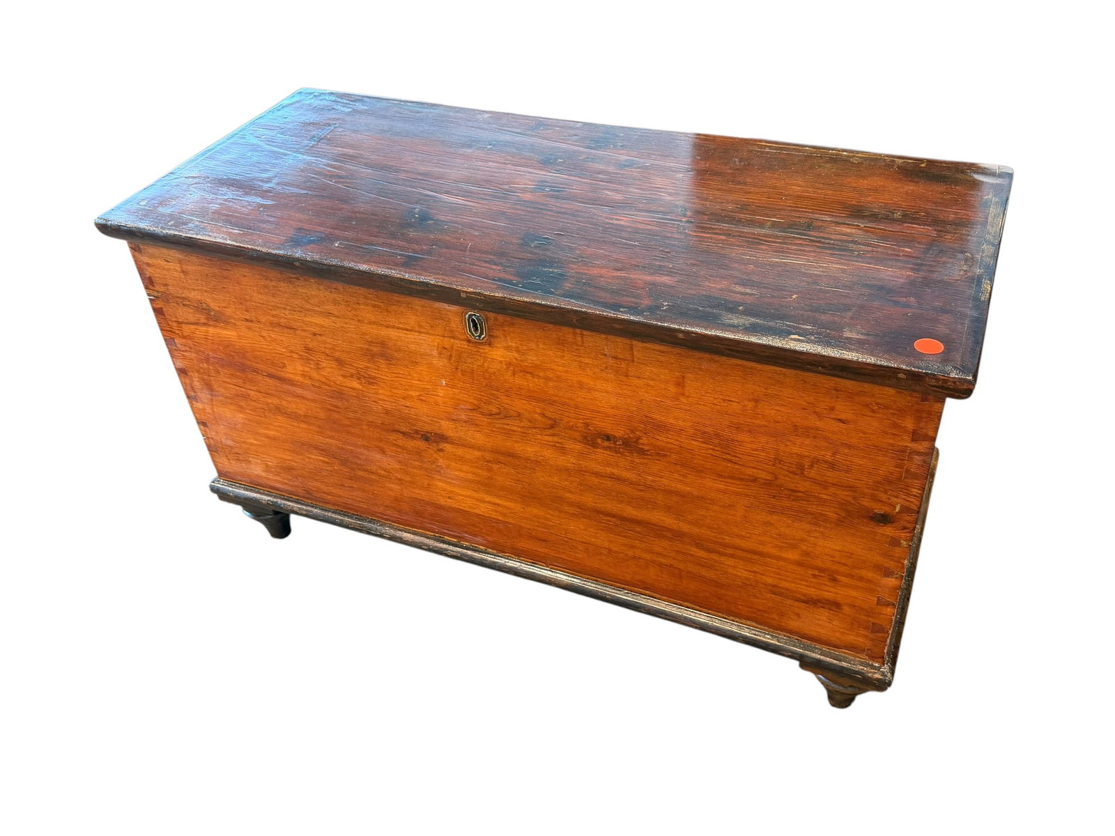 Blanket Chest: This item is an antique six-board blanket chest, a classic piece of Early American utilitarian furniture commonly dating from the mid-19th century. [1, 2]Key Characteristics & Identification