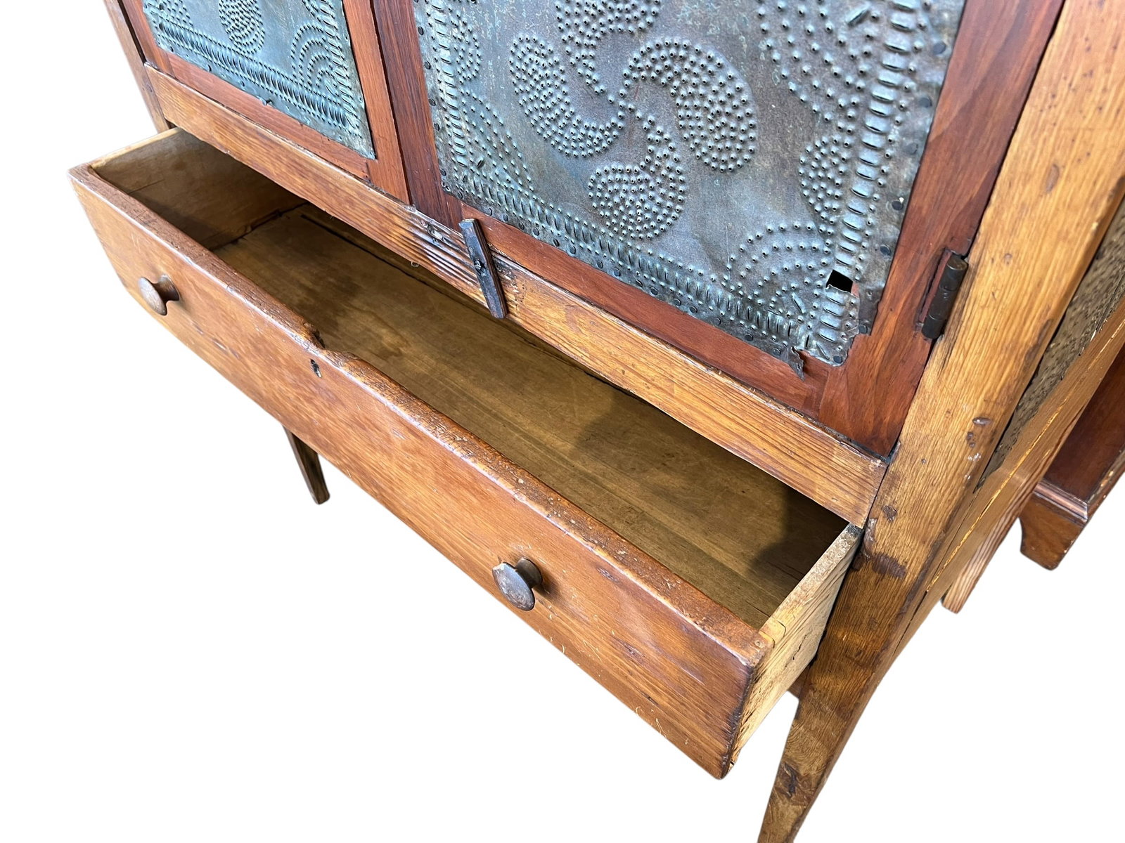 Primitive Pine/Poplar Pie Safe - 4