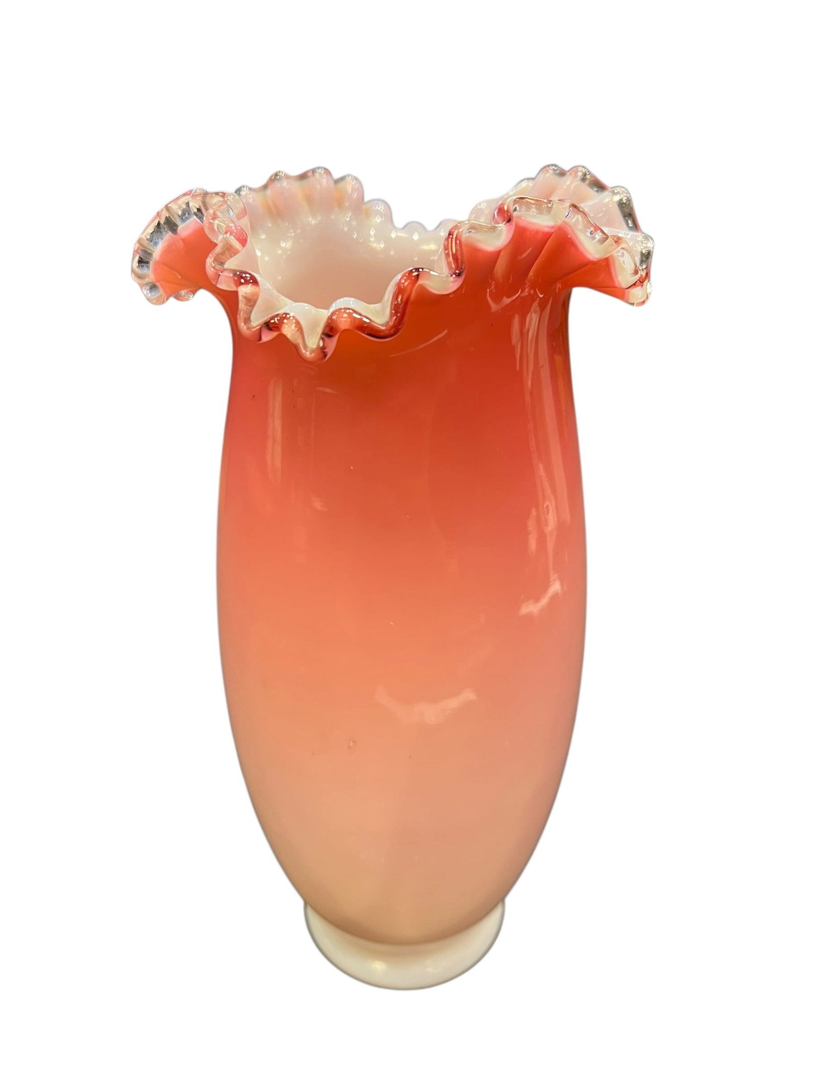 Fenton Peach Crest Double Crimped Vase.: This item is a vintage Fenton Peach Crest Double Crimped Vase. [1]Key Characteristics & Identification FeaturesCrest Type: "Peach Crest" is a specific art glass treatment introduced by the Fenton Art