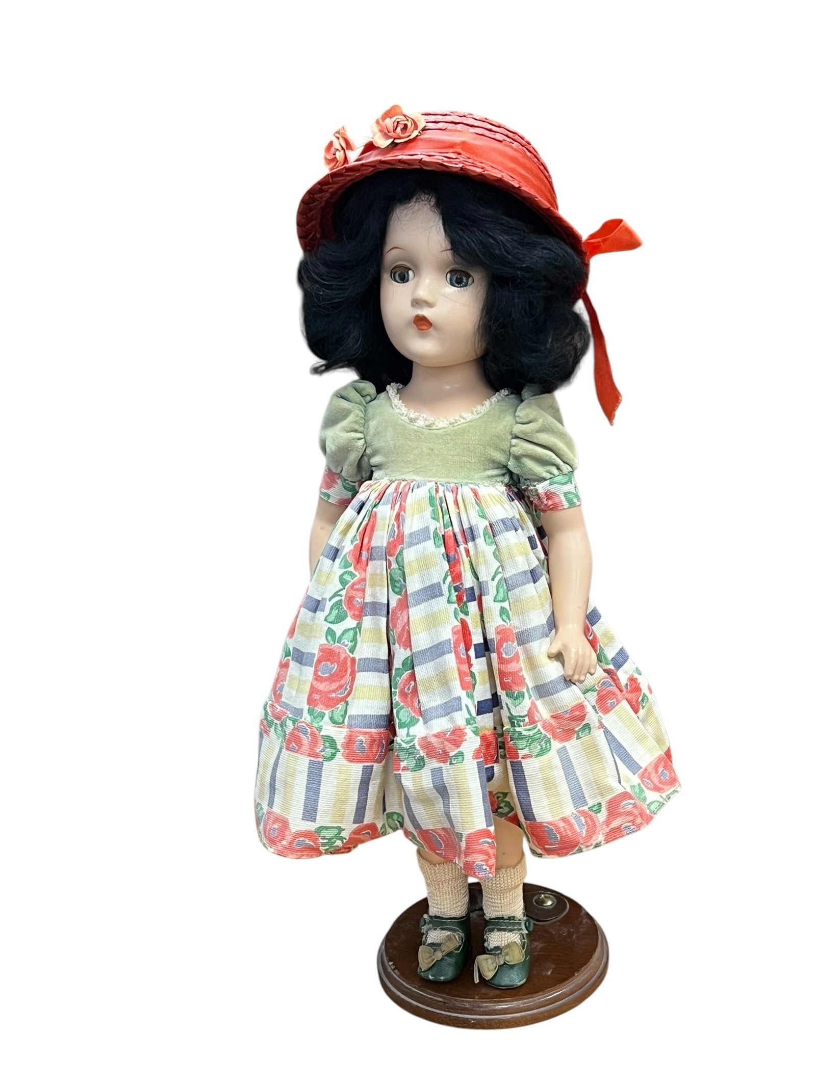 Madame Alexander "Scarlett O’hara?? Composition Doll: This item is a 1930s Madame Alexander "Scarlett O'Hara" composition doll, inspired by the iconic character from Gone with the Wind. [1]Key Details & Identification:Manufacturer: Madame Alexander Doll
