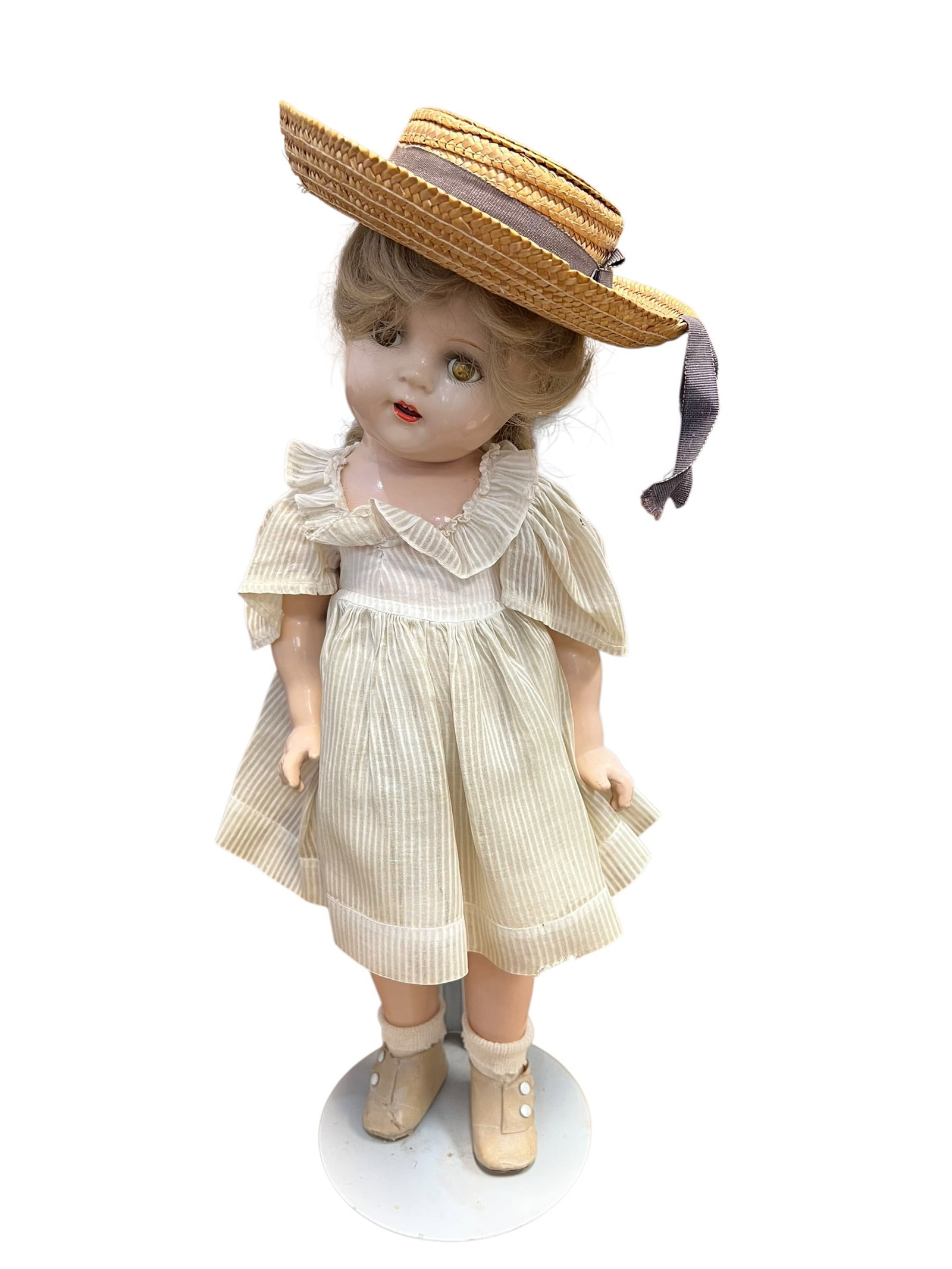 Princess Elizabeth Alexander Composition Doll: vintage 1930s or 1940s composition character doll, heavily resembling classic designs by makers like Madame Alexander (such as the McGuffey Ana or Wendy Ann series) or Effanbee. [1, 2]Key Characterist