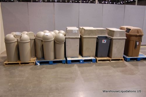 Plastic Garbage Cans: RUBBERMAID-Round Baige Plastic Garbage Cans 14in Outer Diameter w/13in Plastic Drum incerts QTY 21ea and QTY 11ea Plastic Cans 41H x 19W. Total Weigh is 826Lbs Quantity; 21 Weight; 826