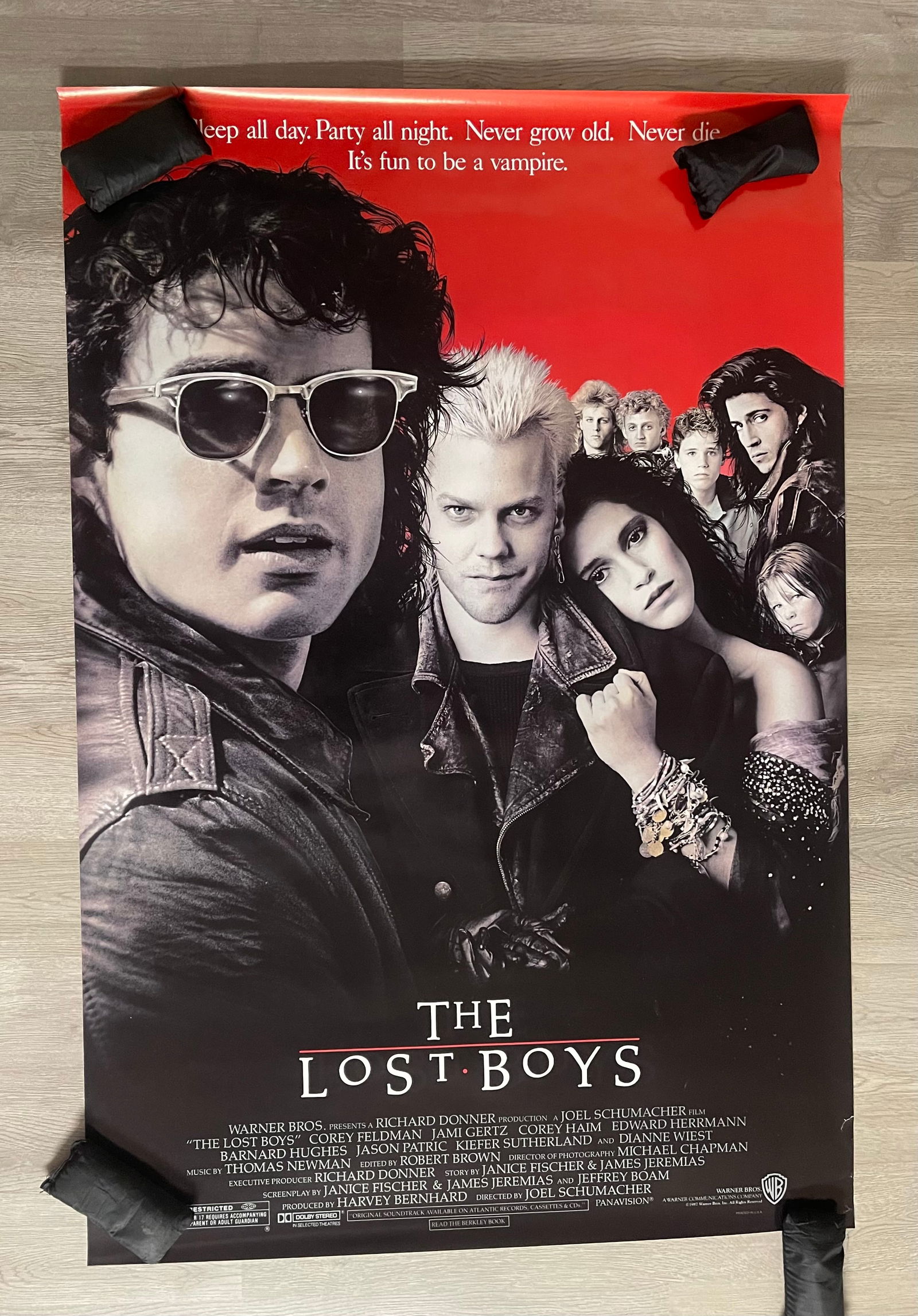 Original 1987 “The Lost Boys” Movie Poster 40” x 27” (1 of 9)