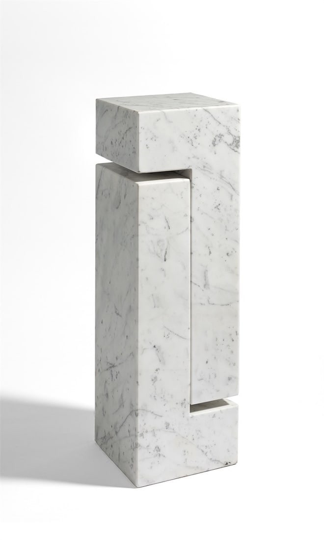 Gottfried Honegger. ”Sculpture division 2”. 1986: Gottfried Honegger (Sent/Unterengadin 1917 – 2016 Zurich). ”Sculpture division 2”. 1986 Marble. 55,4 × 17 × 17 cm (21 ¾ × 